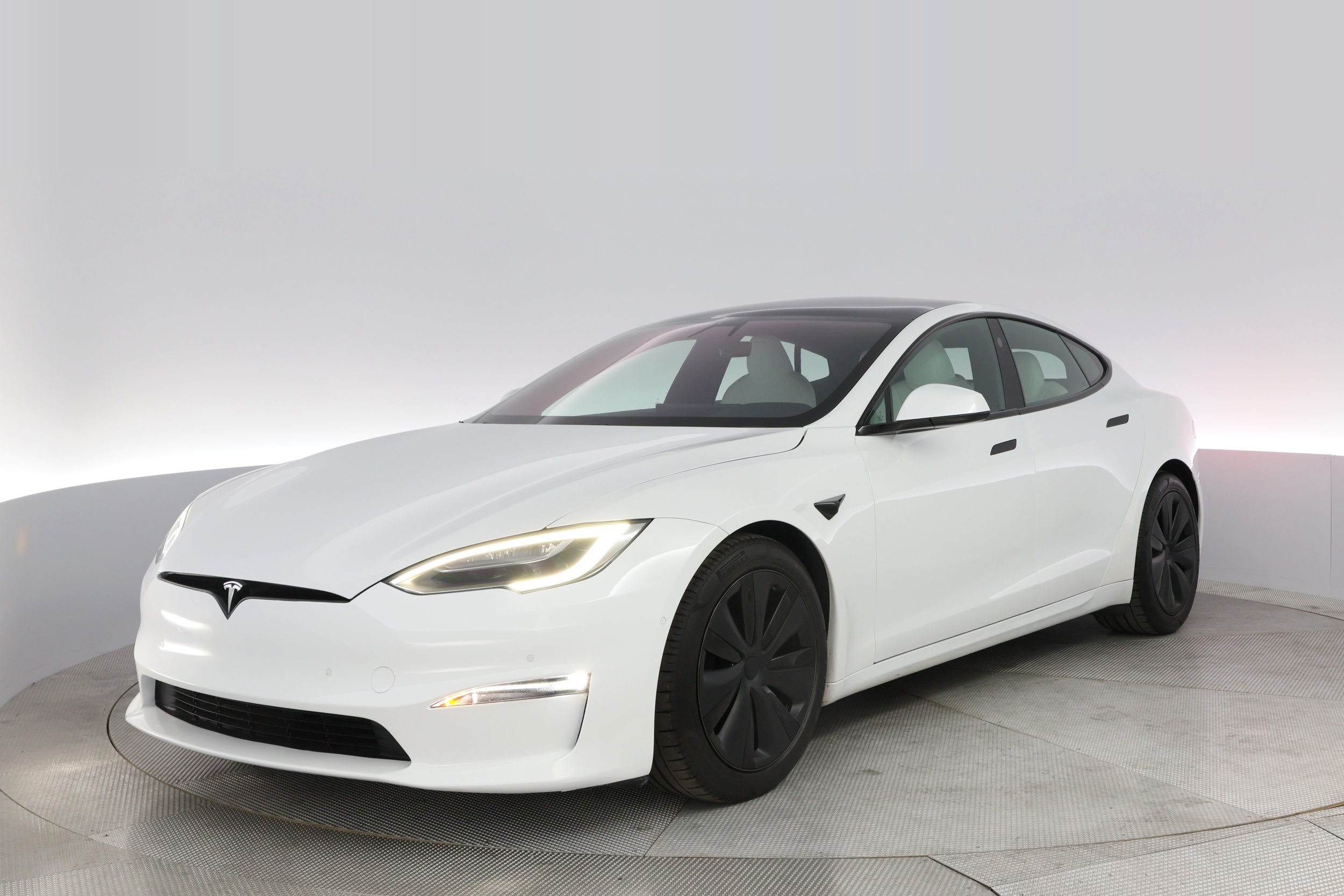 2022 Tesla Model S