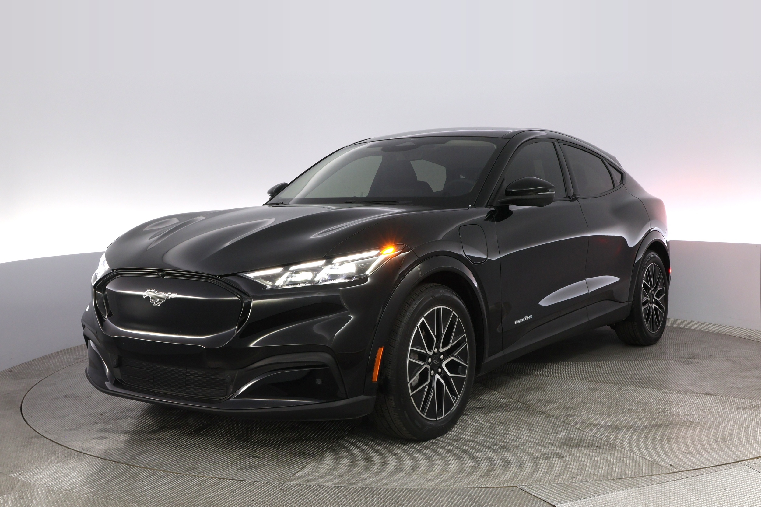 2025 Ford Mustang Mach-E