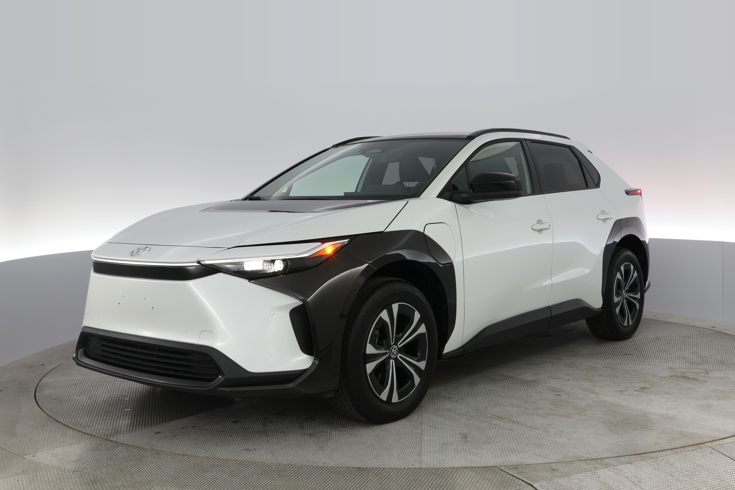 2023 Toyota bZ4X