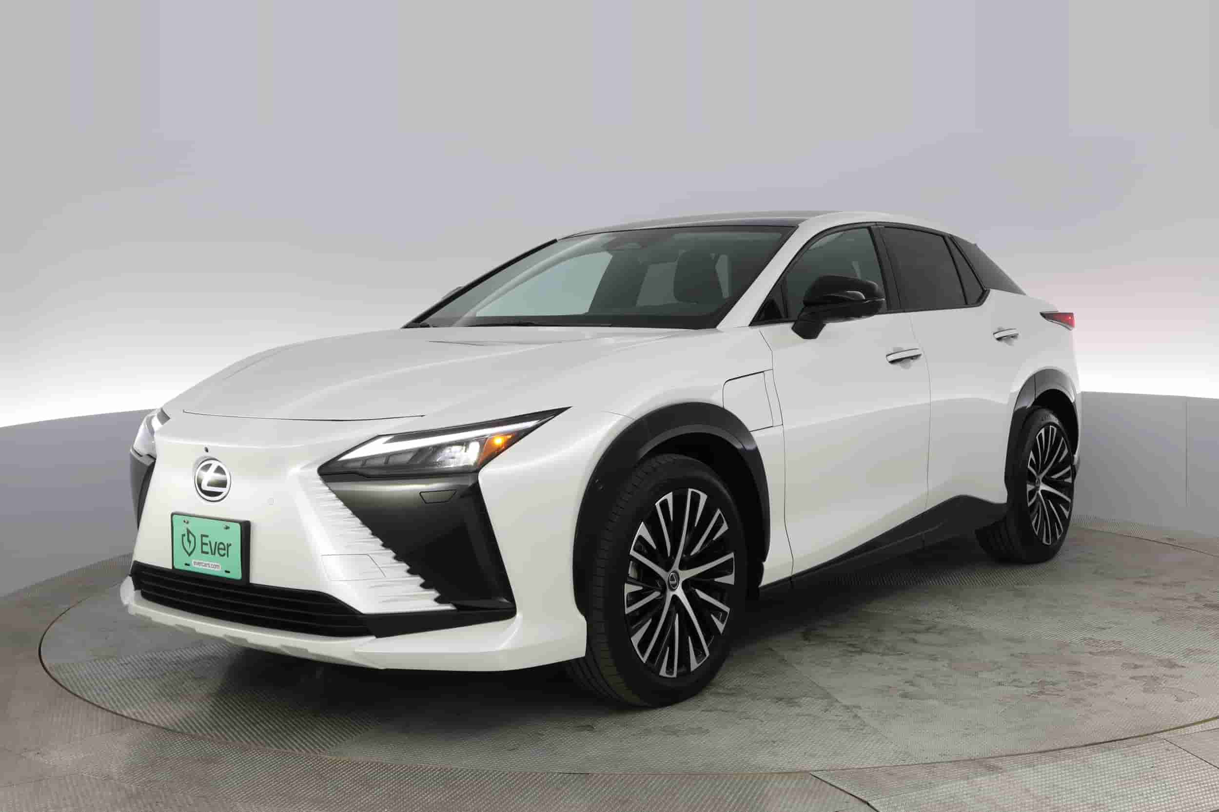 Lexus RZ | EverCar's Co. on EverCars Co.