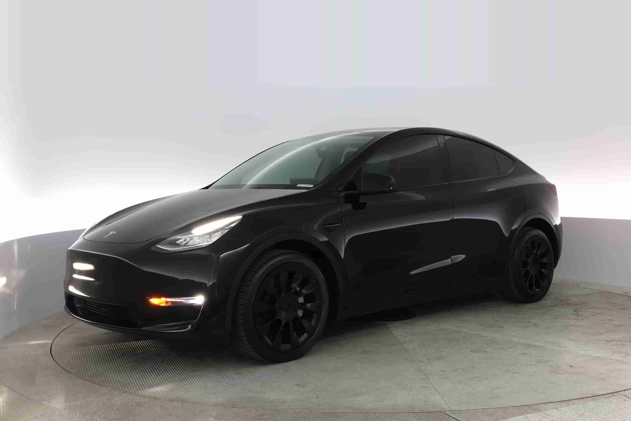 Tesla Model Y | EverCar's Co. on EverCars Co.