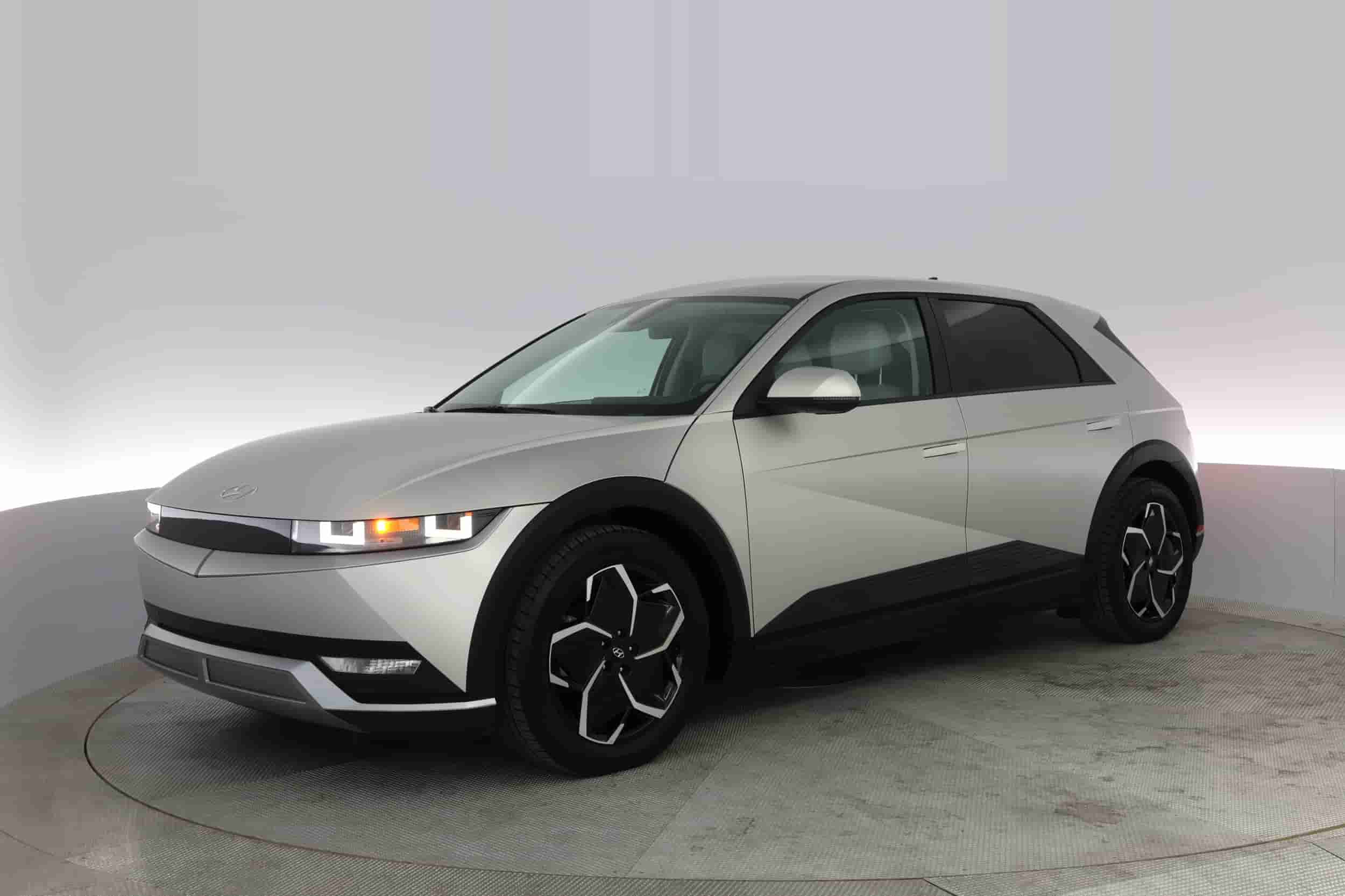 Hyundai IONIQ 5 | EverCar's Co. on EverCars Co.