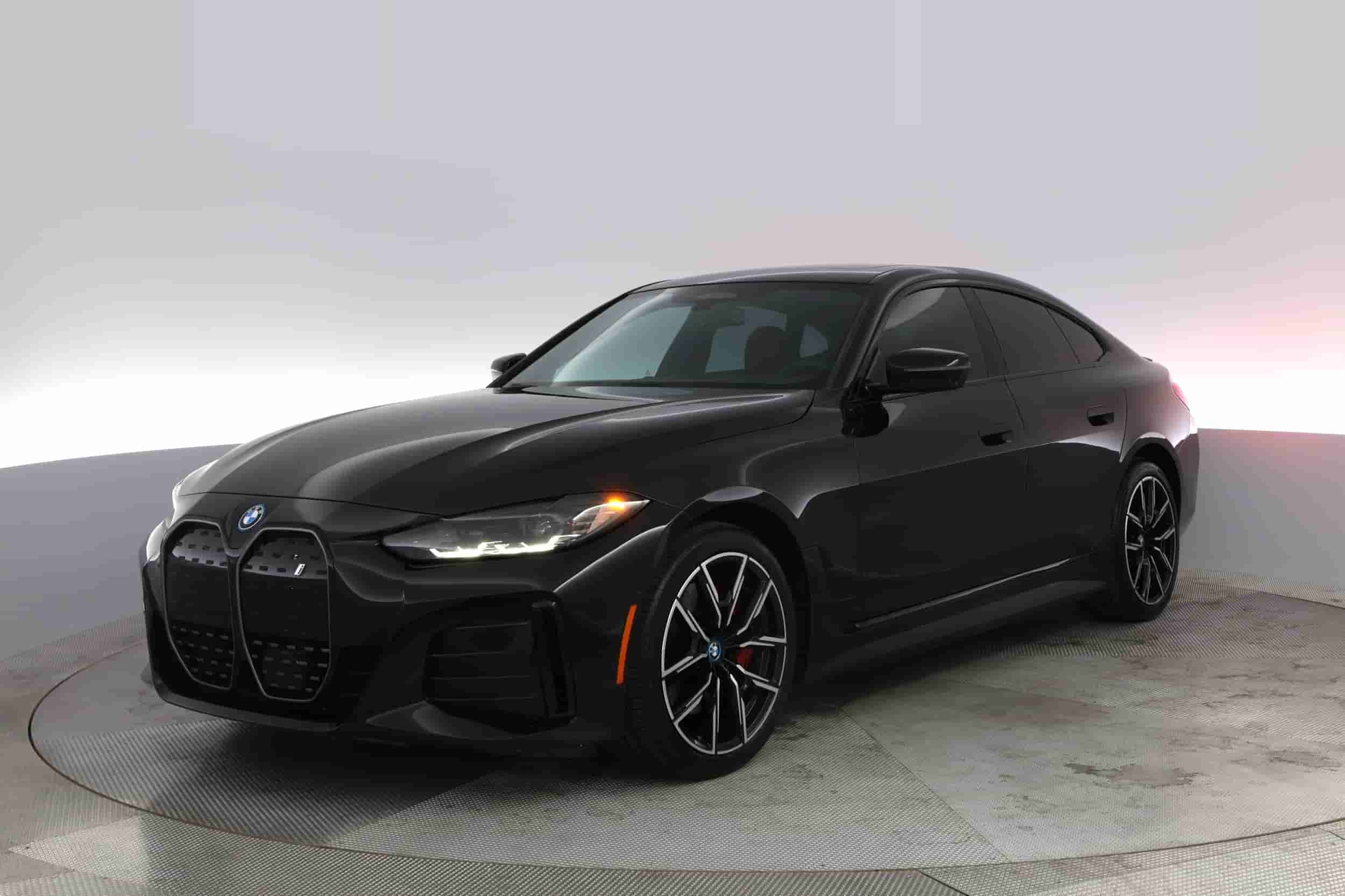 BMW i4 | EverCar's Co. on EverCars Co.