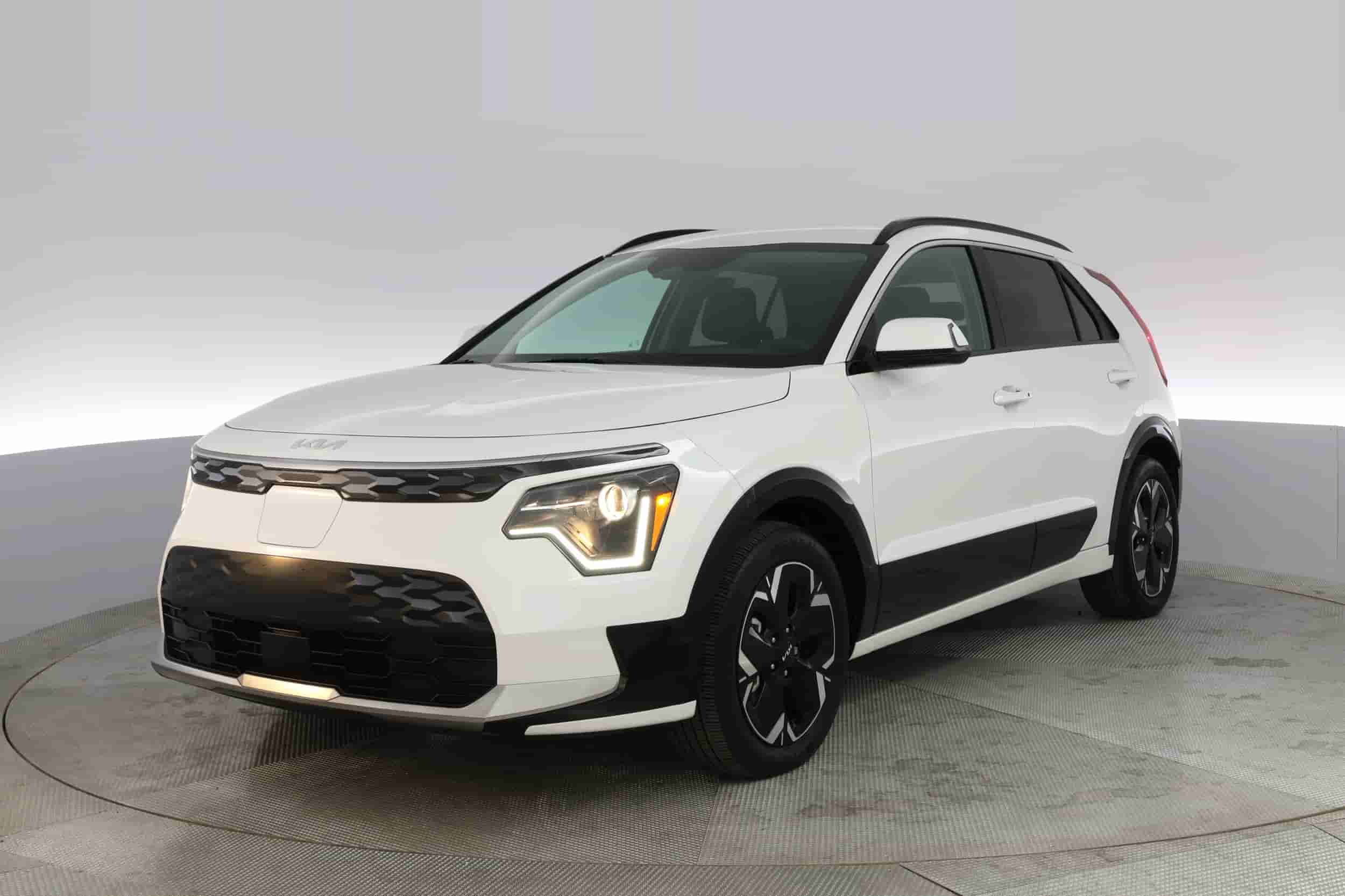 Kia Niro EV | EverCar's Co. on EverCars Co.