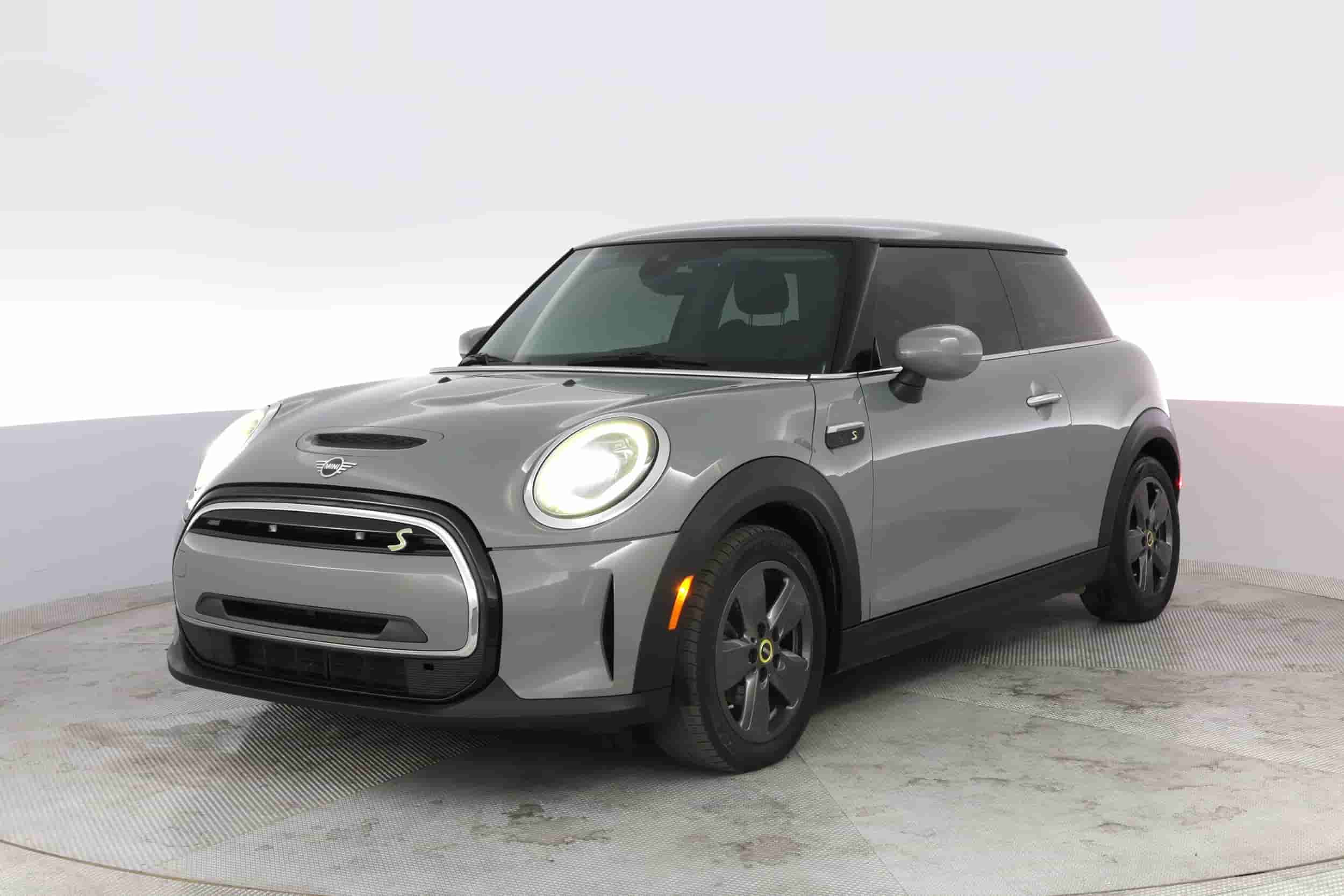 Mini Cooper SE | EverCar's Co. on EverCars Co.