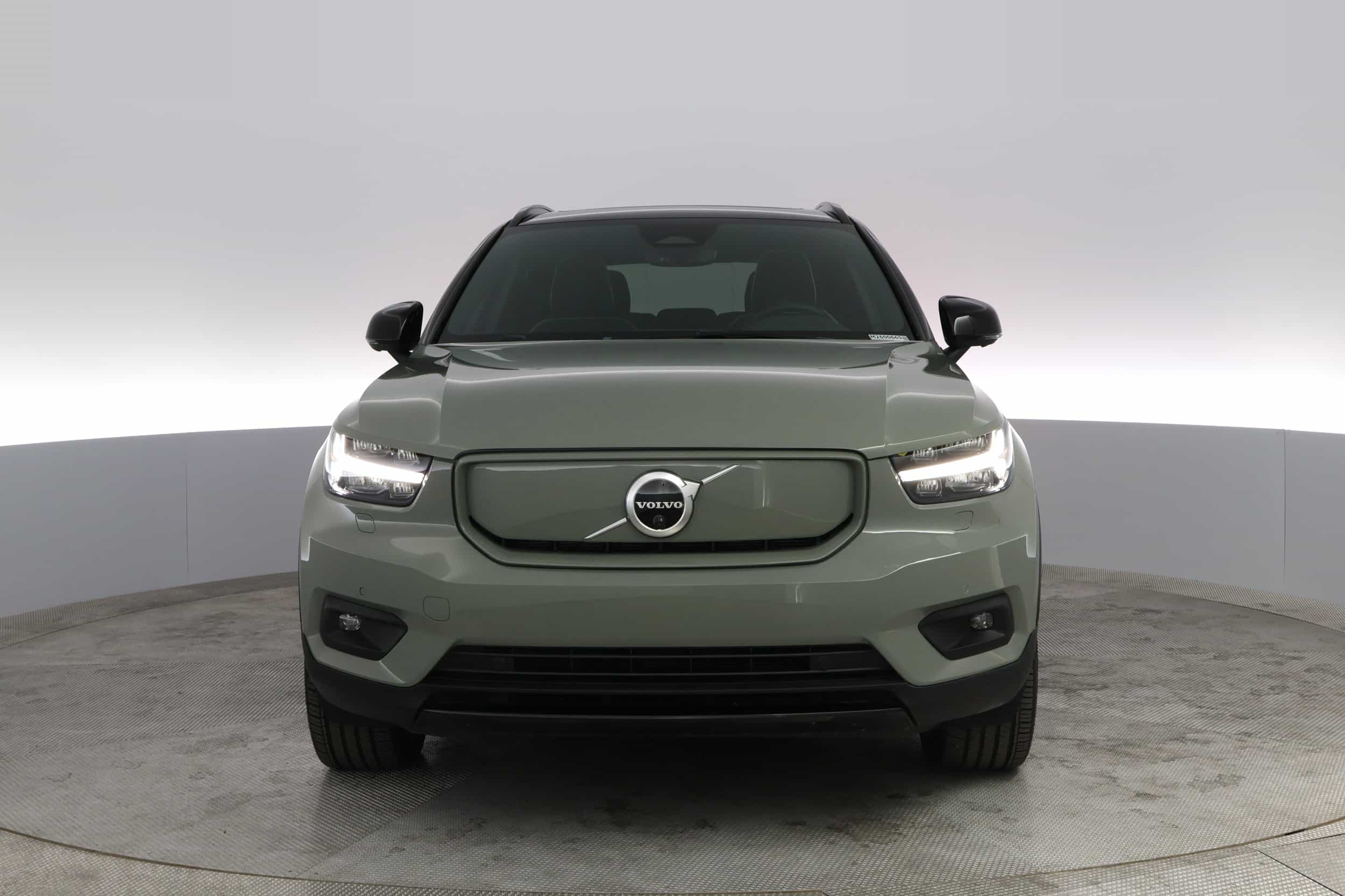 EverCar's Co. vehicle image for Volvo XC40 Recharge -  Pure Electric P8 on EverCars Co.