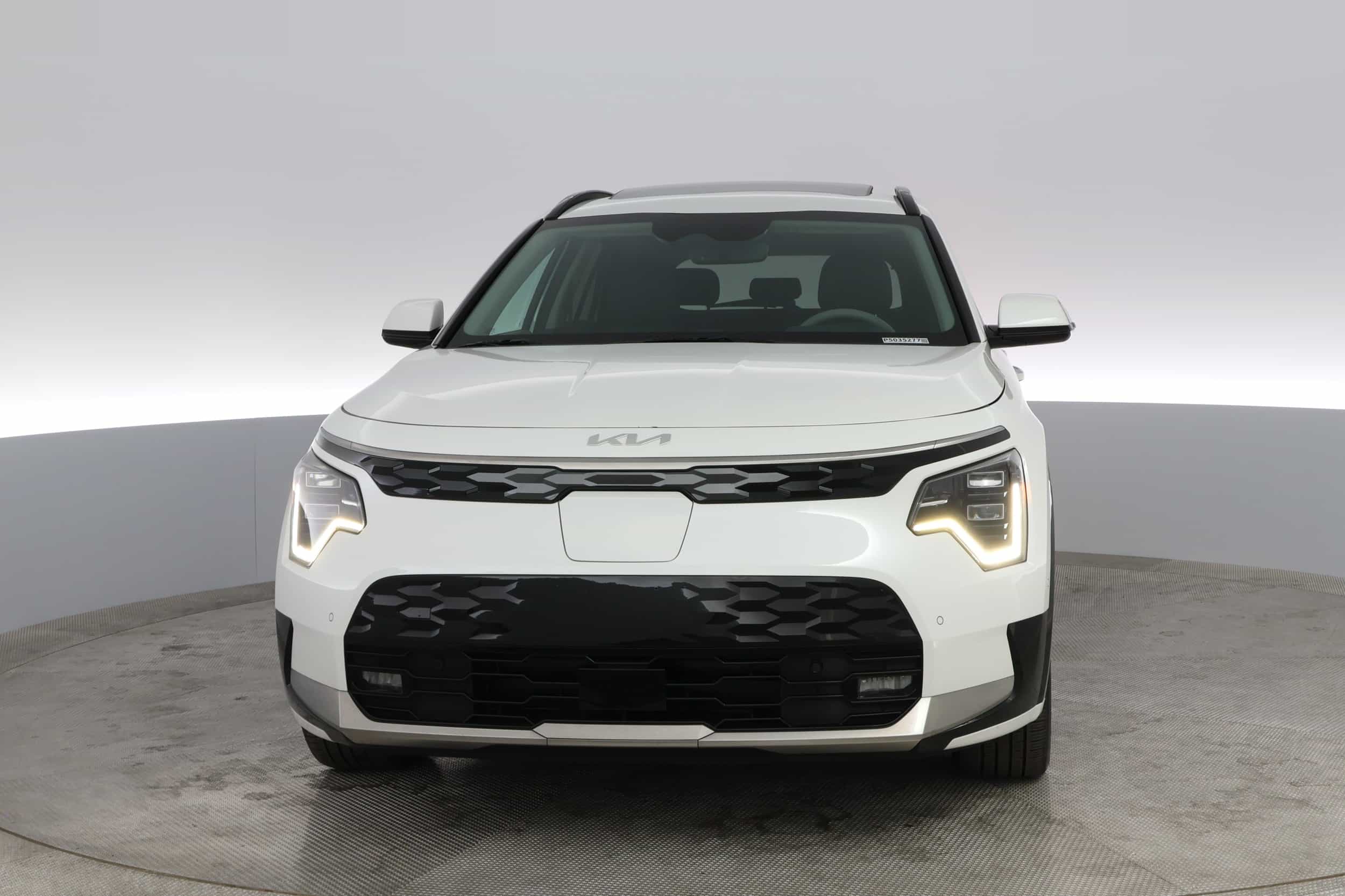EverCar's Co. vehicle image for Kia Niro EV -  Wave on EverCars Co.