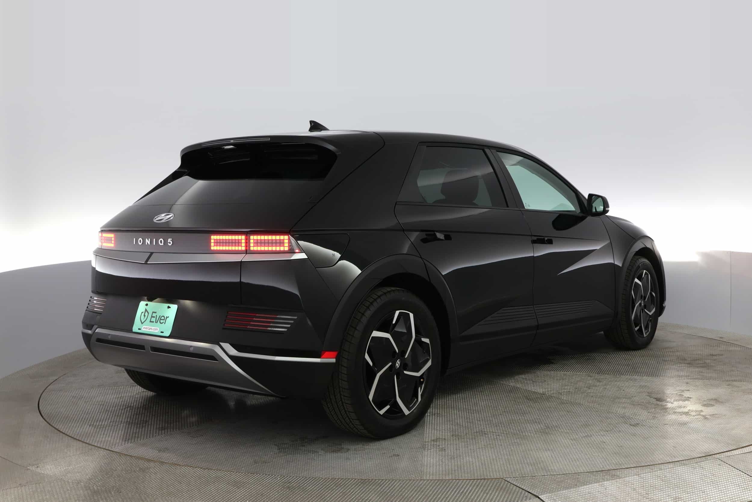 EverCar's Co. vehicle image for Hyundai IONIQ 5 -  SEL on EverCars Co.