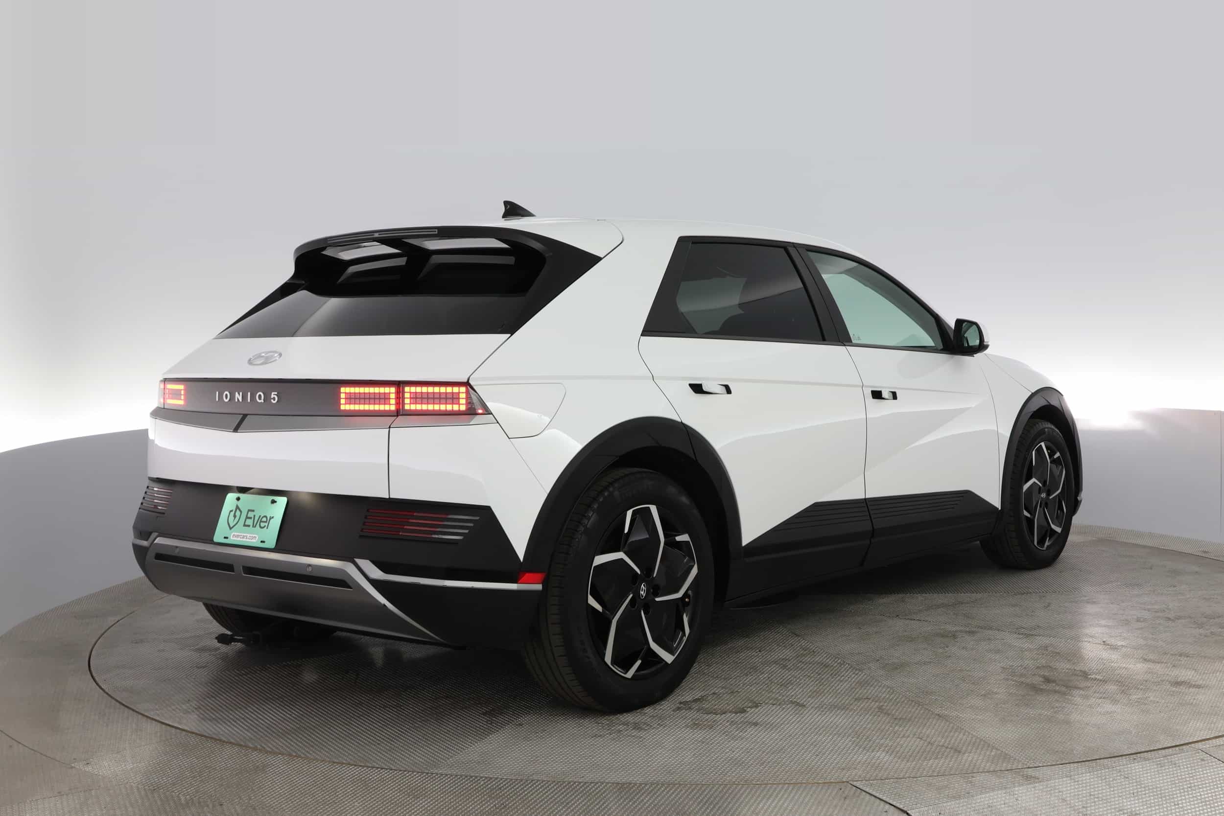 EverCar's Co. vehicle image for Hyundai IONIQ 5 -  SEL on EverCars Co.