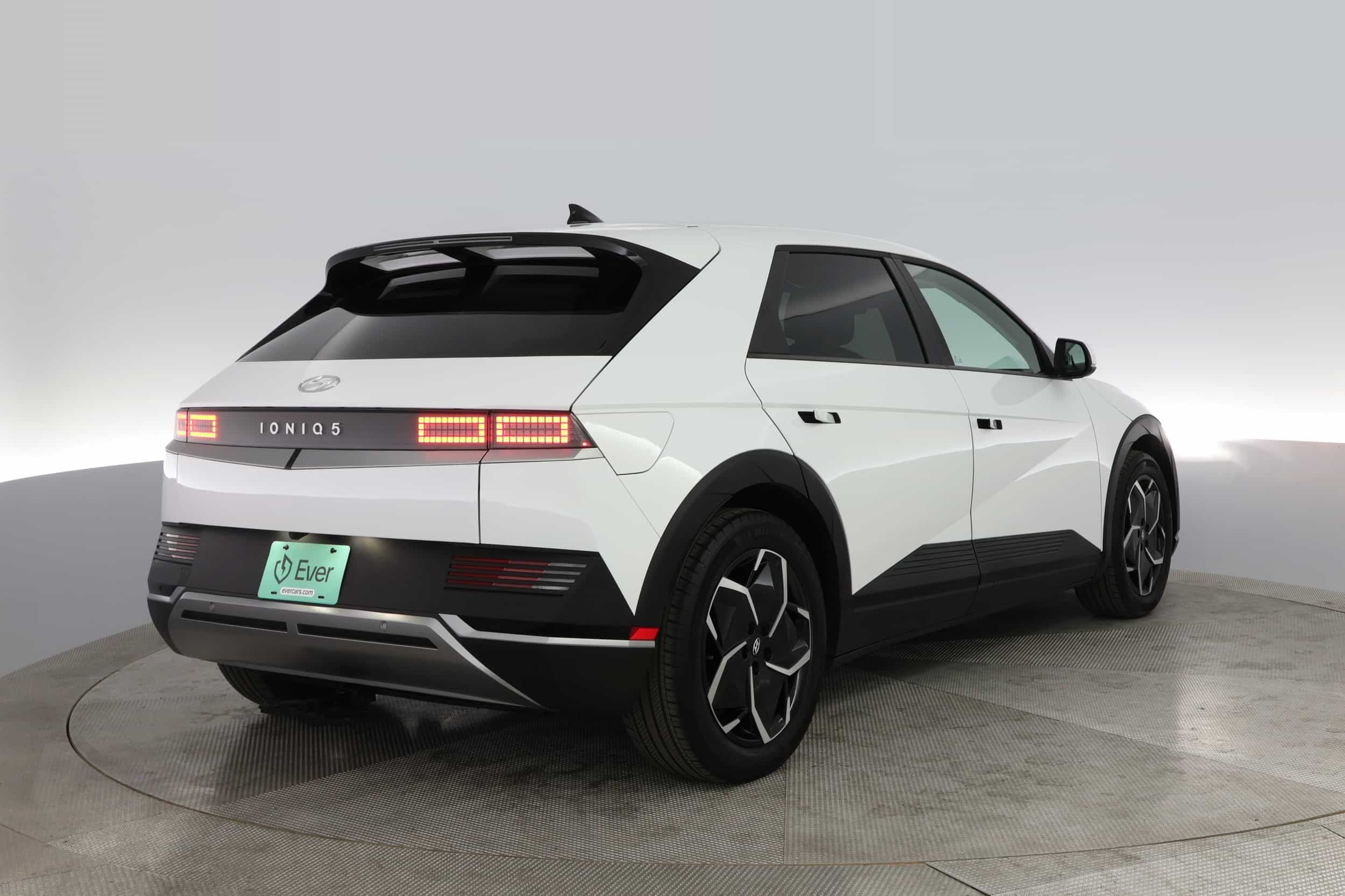 EverCar's Co. vehicle image for Hyundai IONIQ 5 -  SEL on EverCars Co.