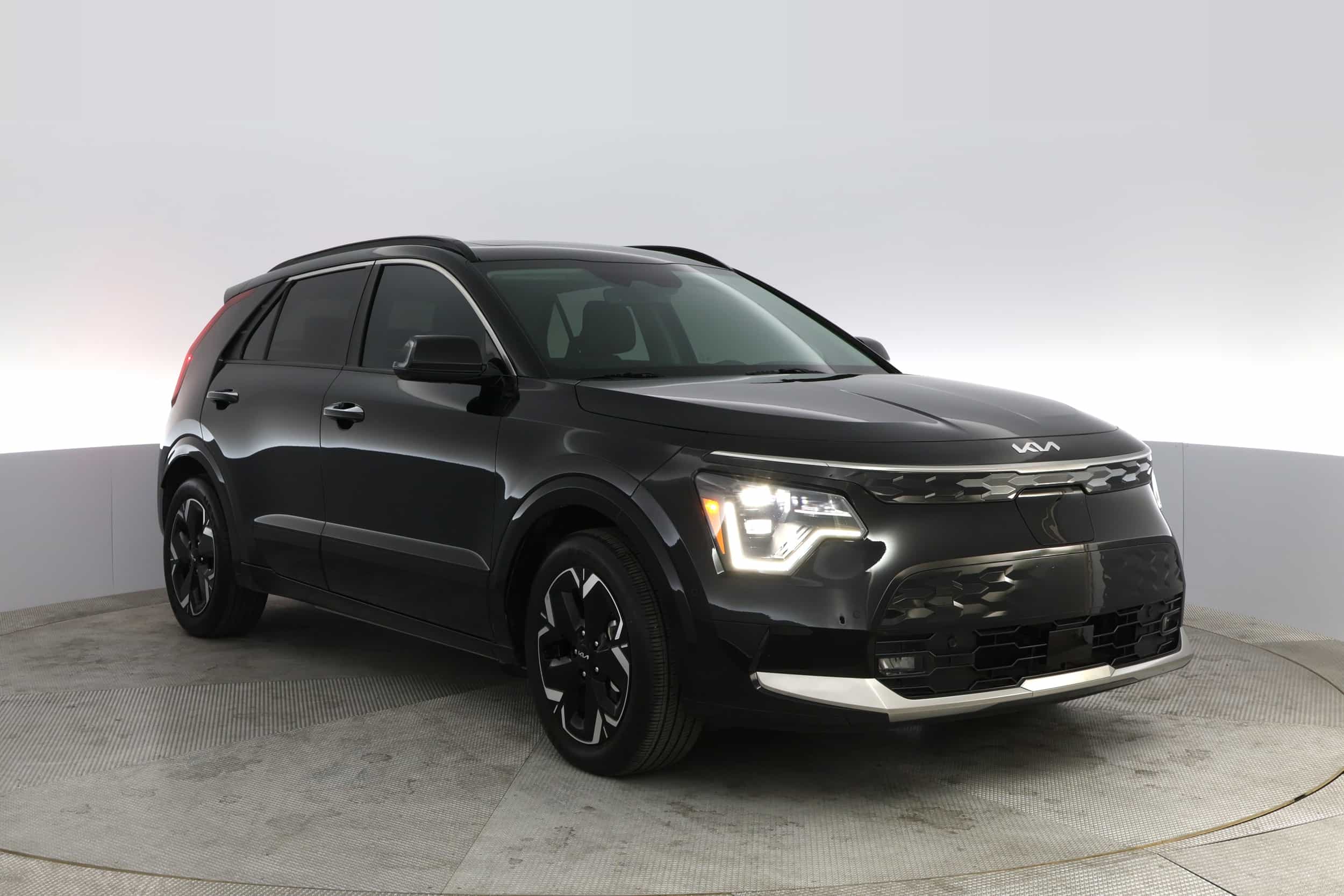 EverCar's Co. vehicle image for Kia Niro EV -  Wave on EverCars Co.