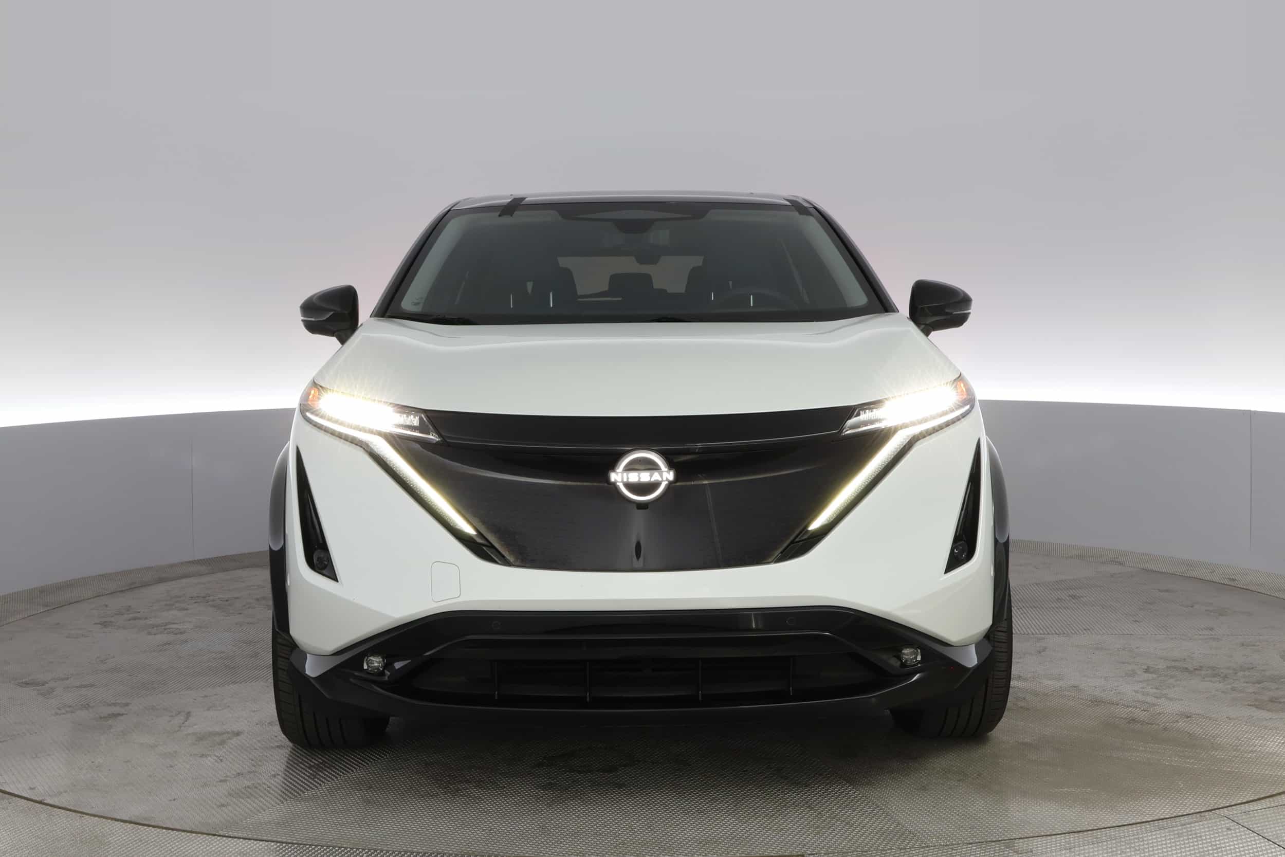 EverCar's Co. vehicle image for Nissan Ariya -  PLATINUM+ e-4ORCE on EverCars Co.