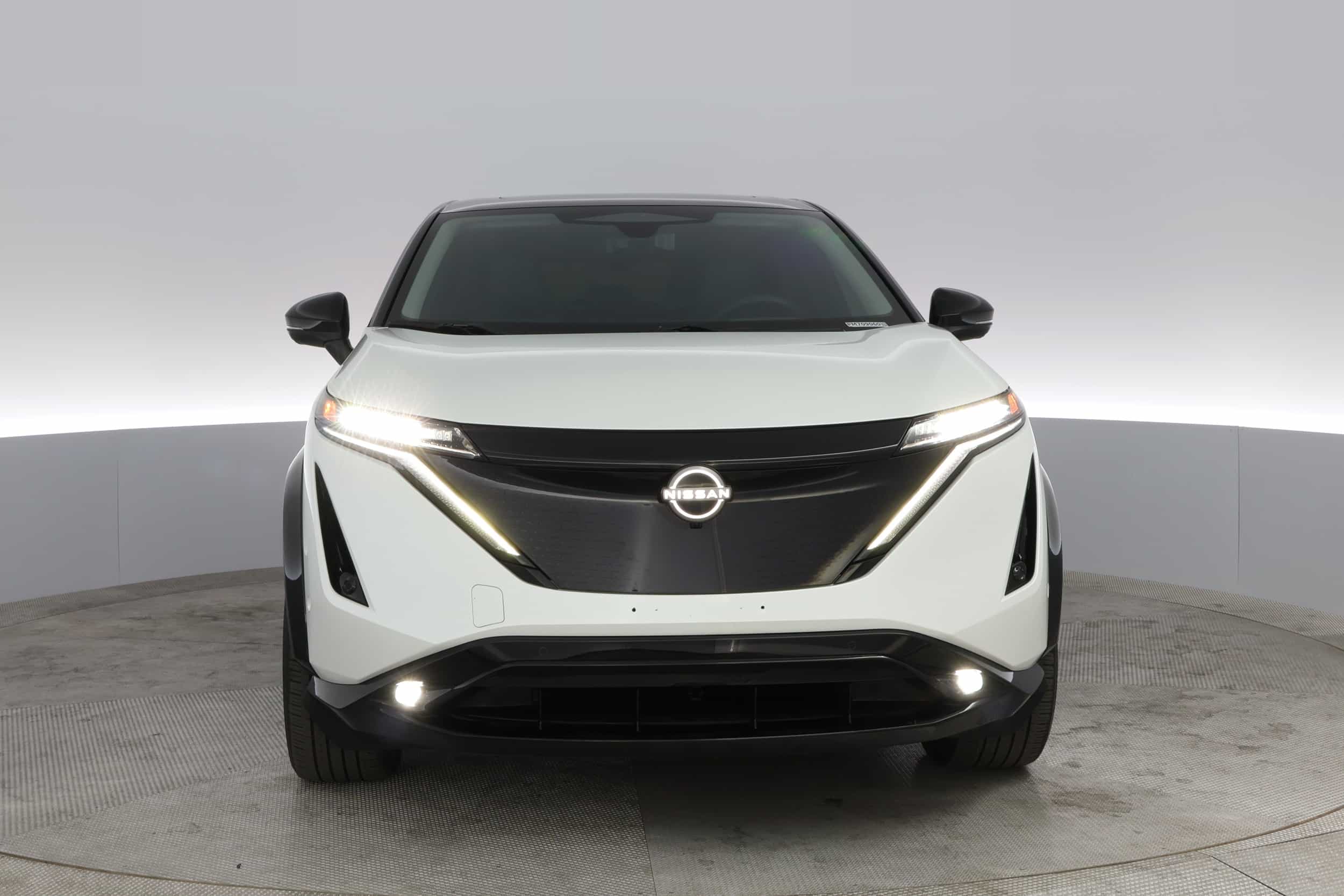 EverCar's Co. vehicle image for Nissan Ariya -  PLATINUM+ e-4ORCE on EverCars Co.