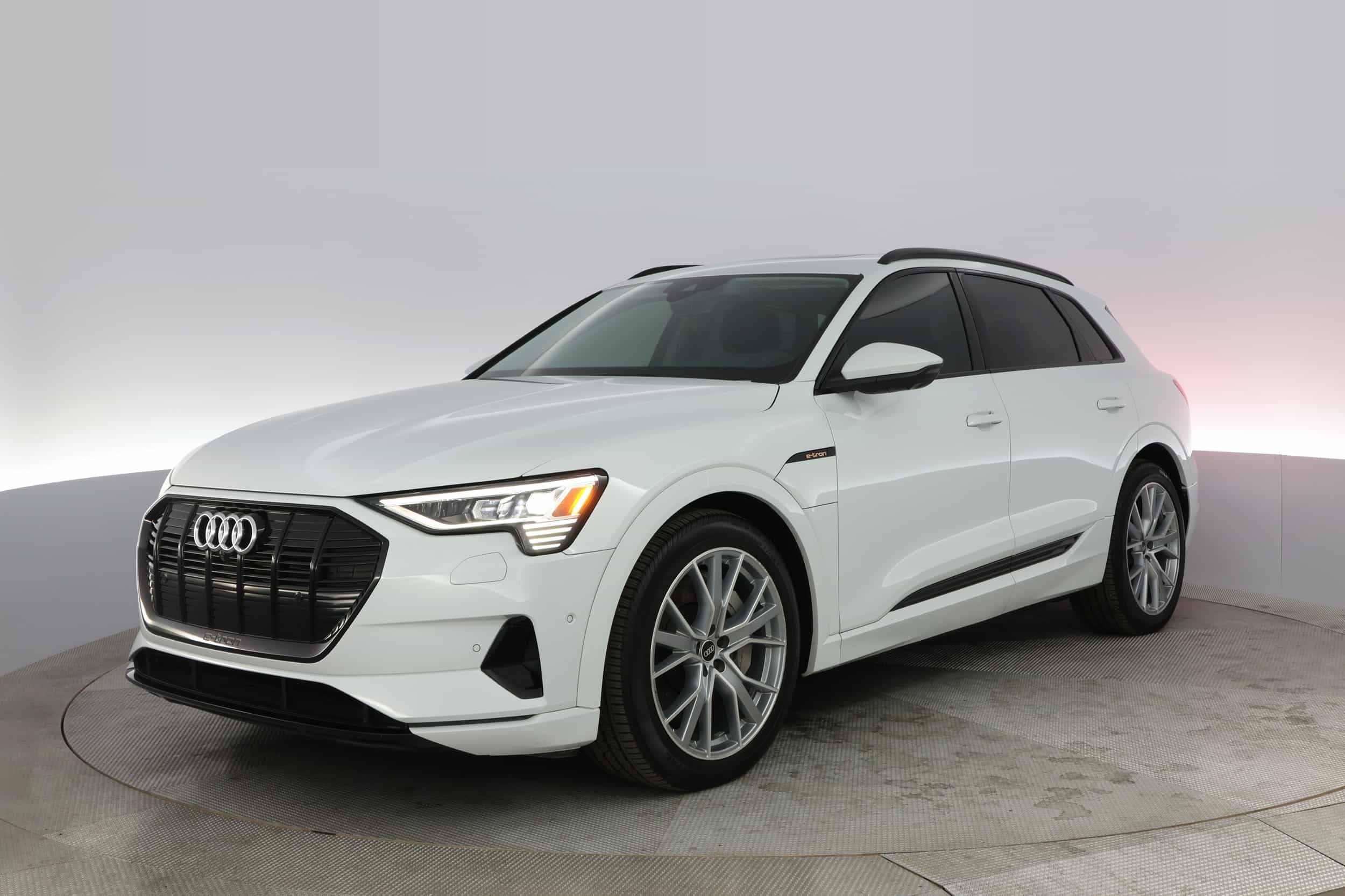 EverCar's Co. vehicle image for Audi e-tron -  Prestige on EverCars Co.