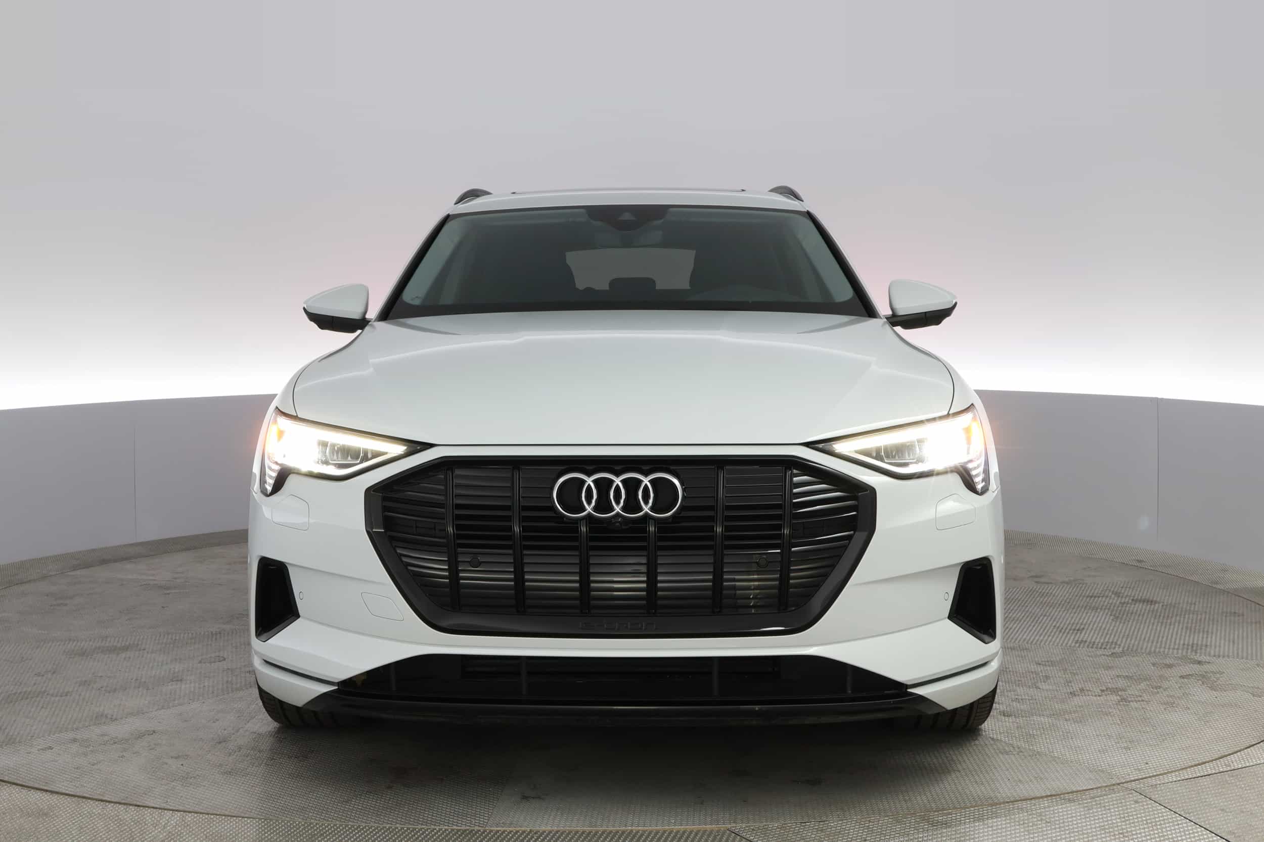 EverCar's Co. vehicle image for Audi e-tron -  Prestige on EverCars Co.
