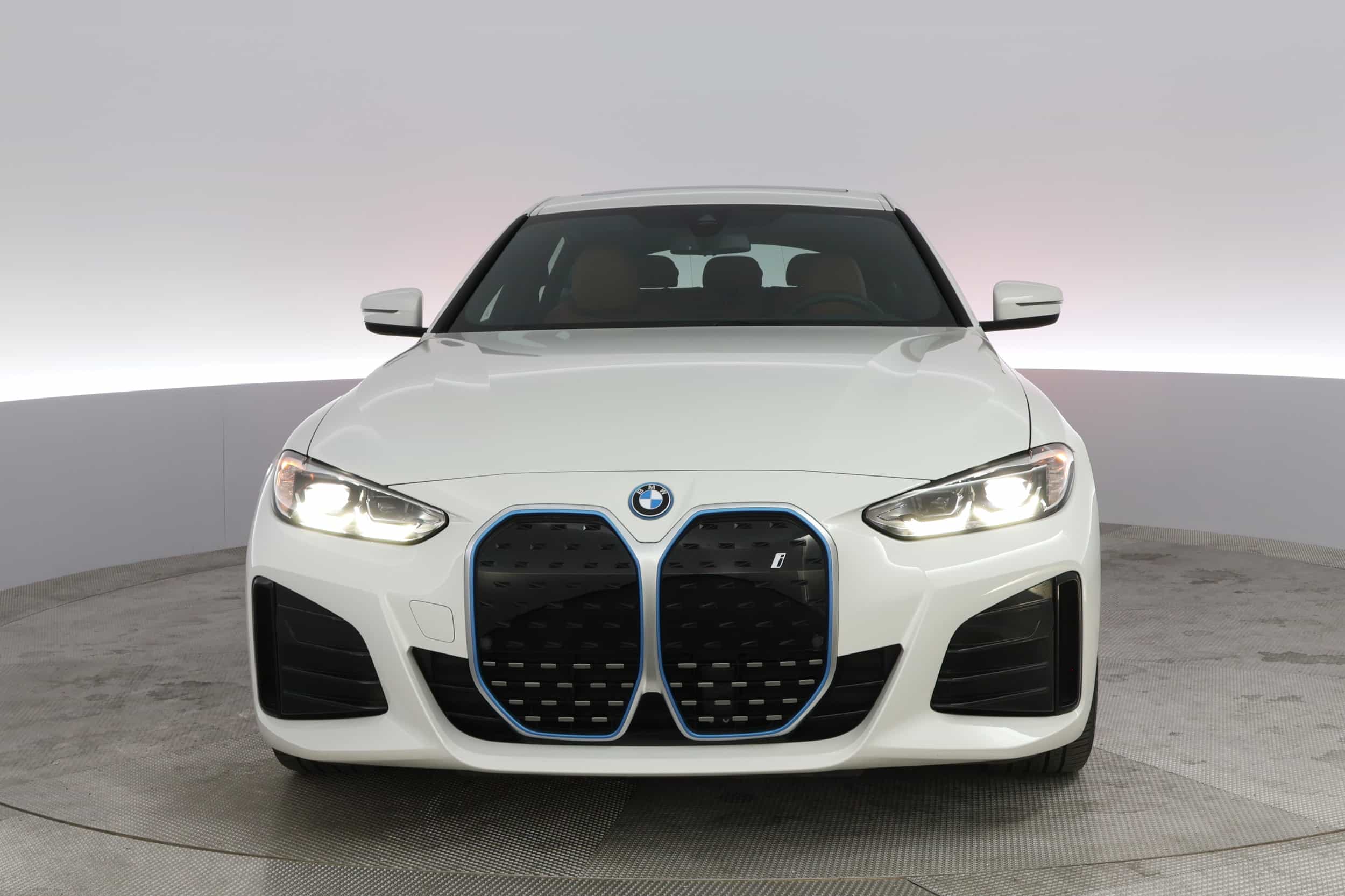 EverCar's Co. vehicle image for BMW i4 -  eDrive40 on EverCars Co.