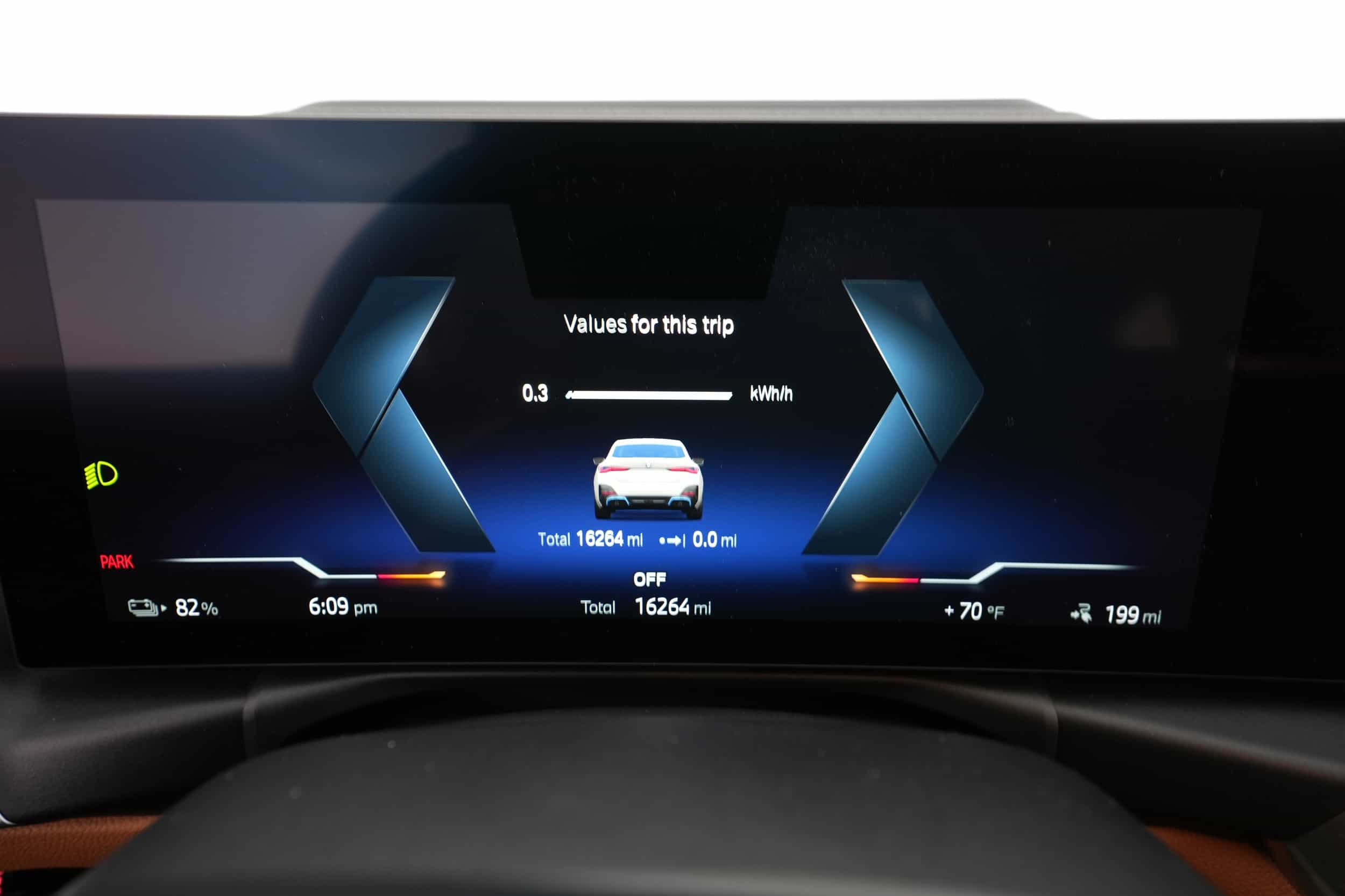EverCar's Co. vehicle image for BMW i4 -  eDrive40 on EverCars Co.