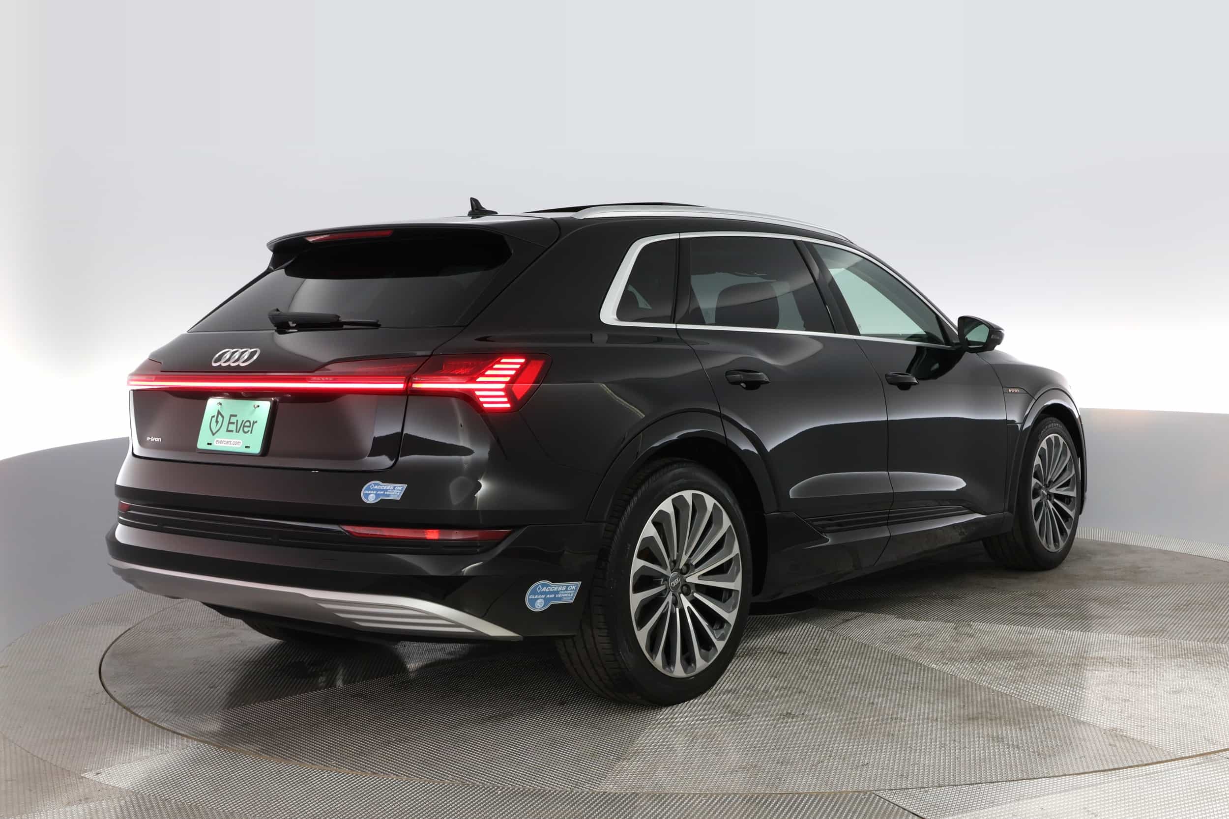 EverCar's Co. vehicle image for Audi e-tron -  Prestige on EverCars Co.