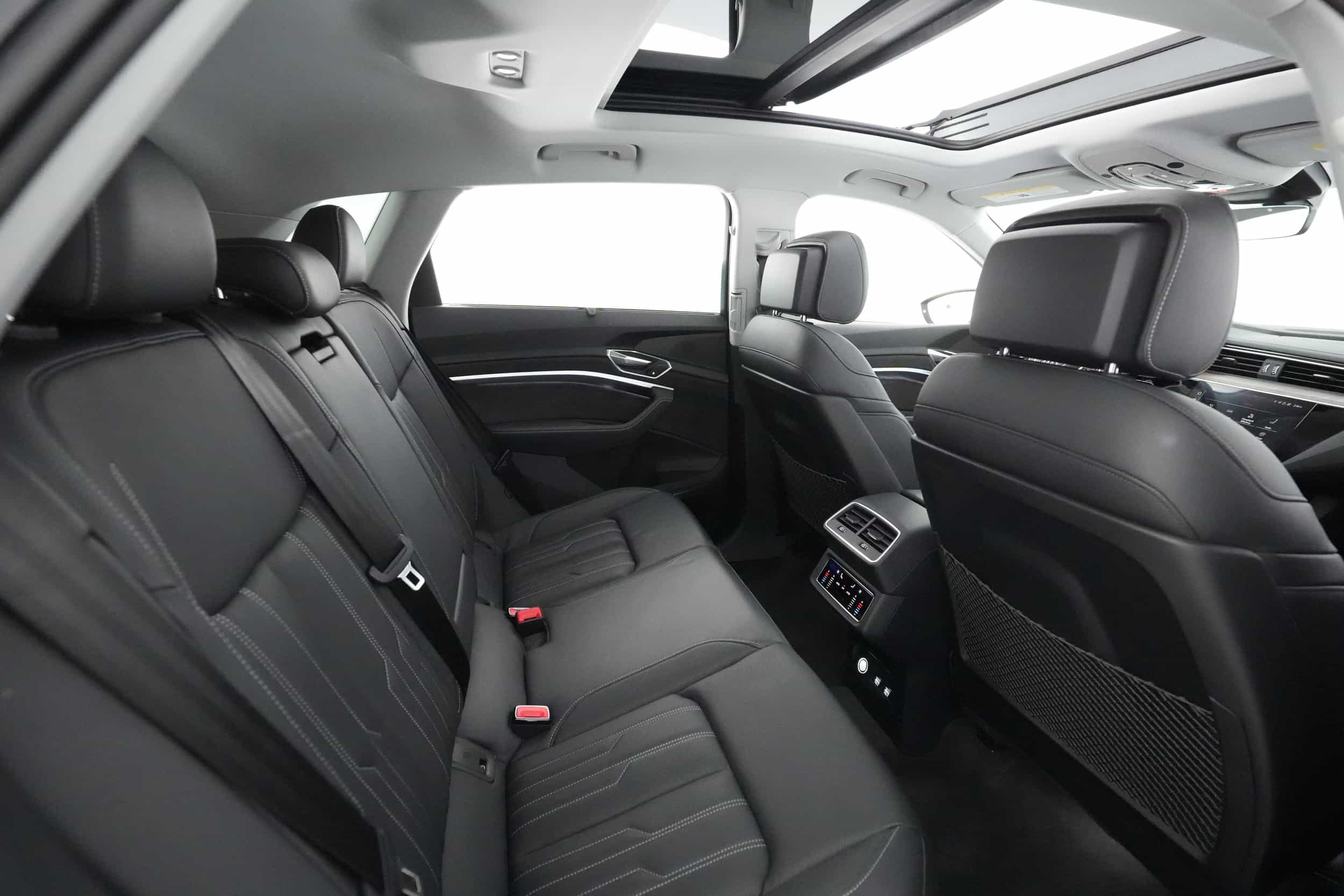 EverCar's Co. vehicle image for Audi e-tron -  Prestige on EverCars Co.