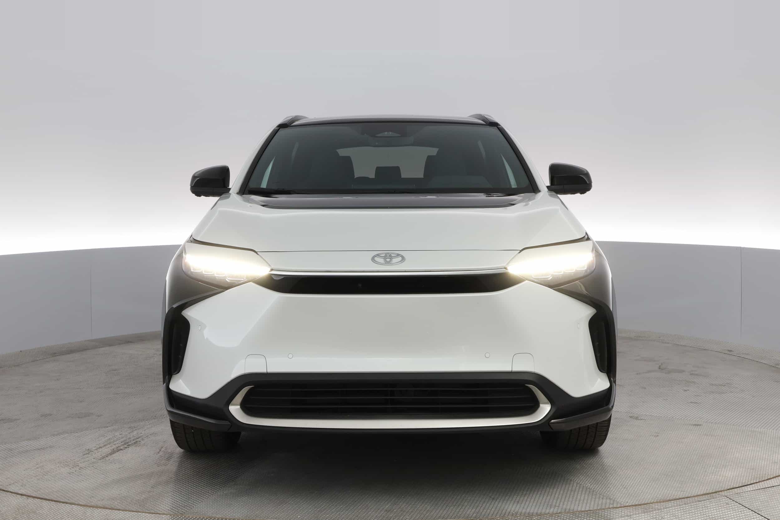 EverCar's Co. vehicle image for Toyota bZ4 X -  Limited on EverCars Co.