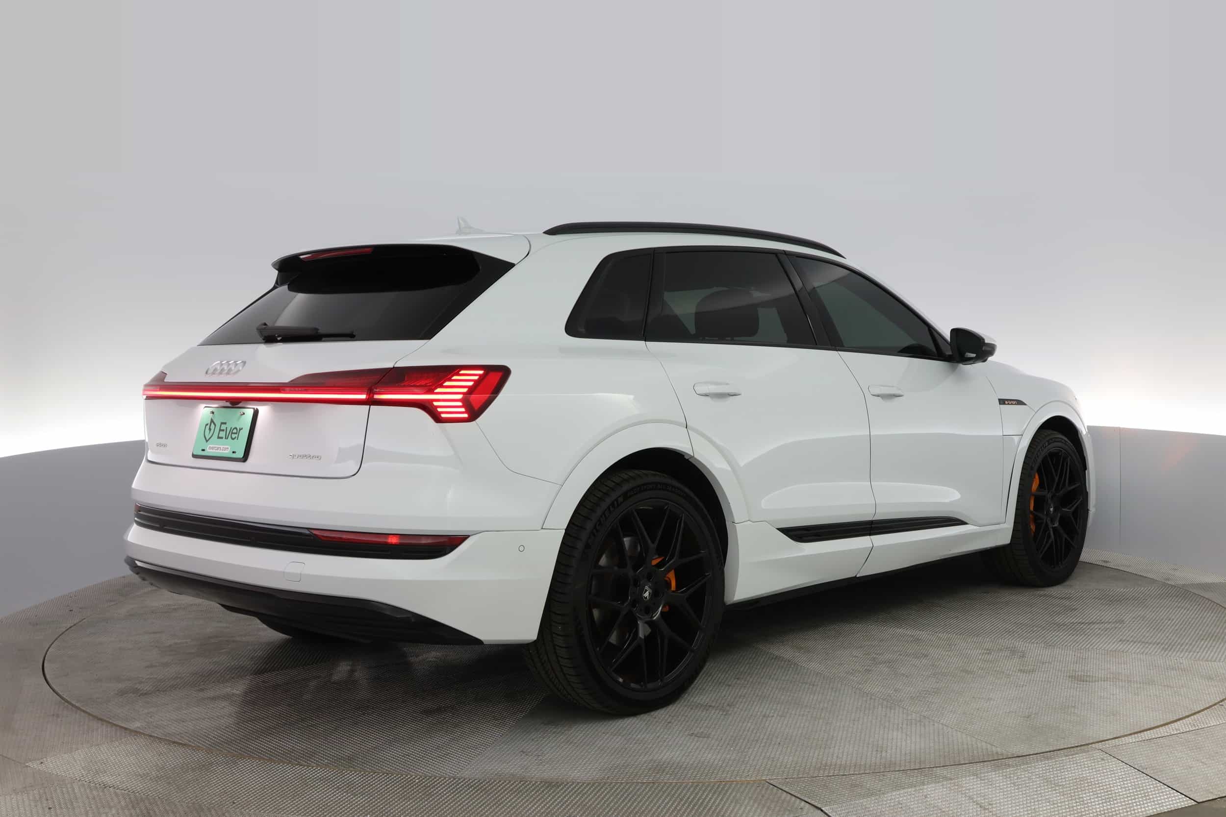 EverCar's Co. vehicle image for Audi e-tron -  Premium Plus on EverCars Co.