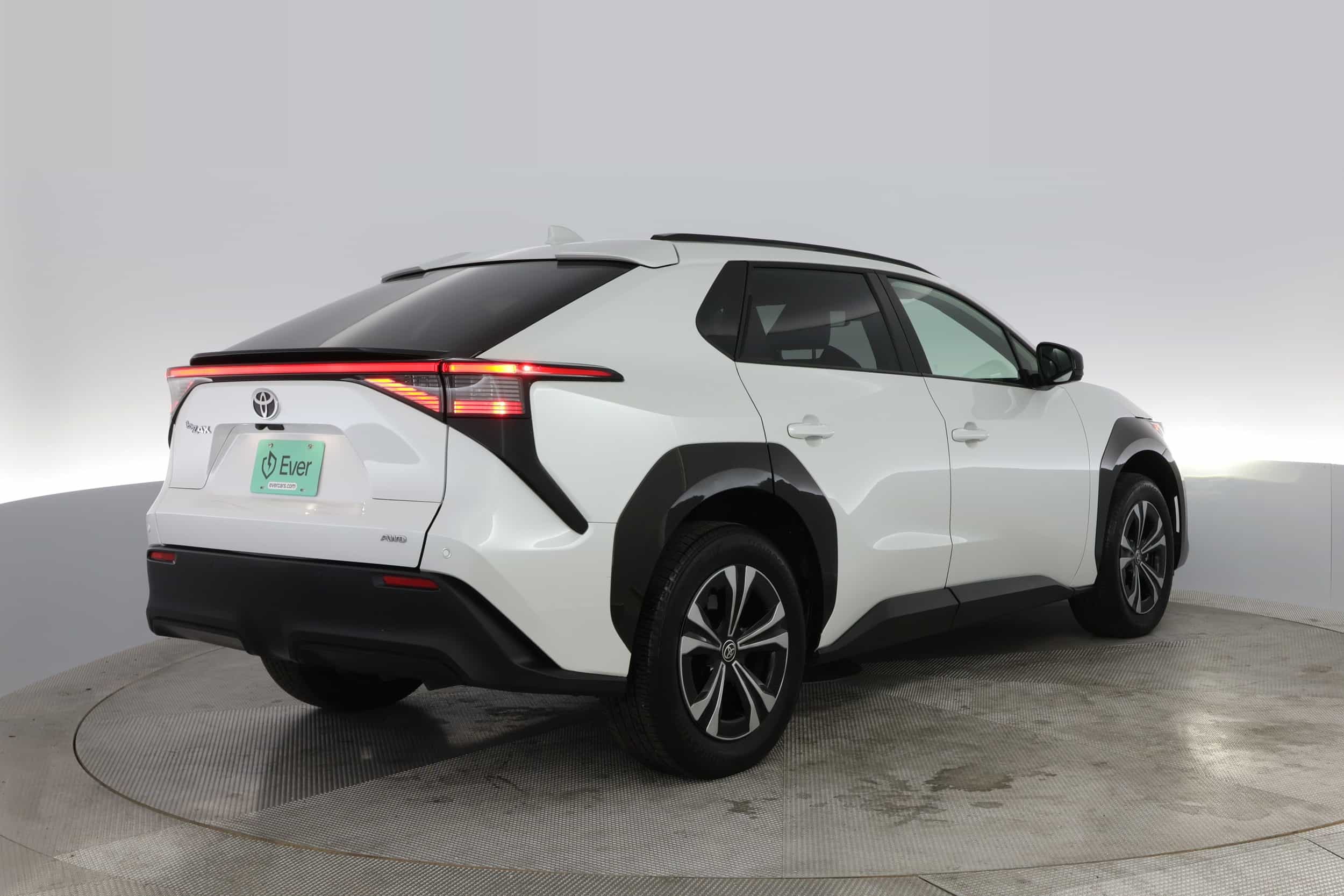 EverCar's Co. vehicle image for Toyota bZ4 X -  XLE on EverCars Co.