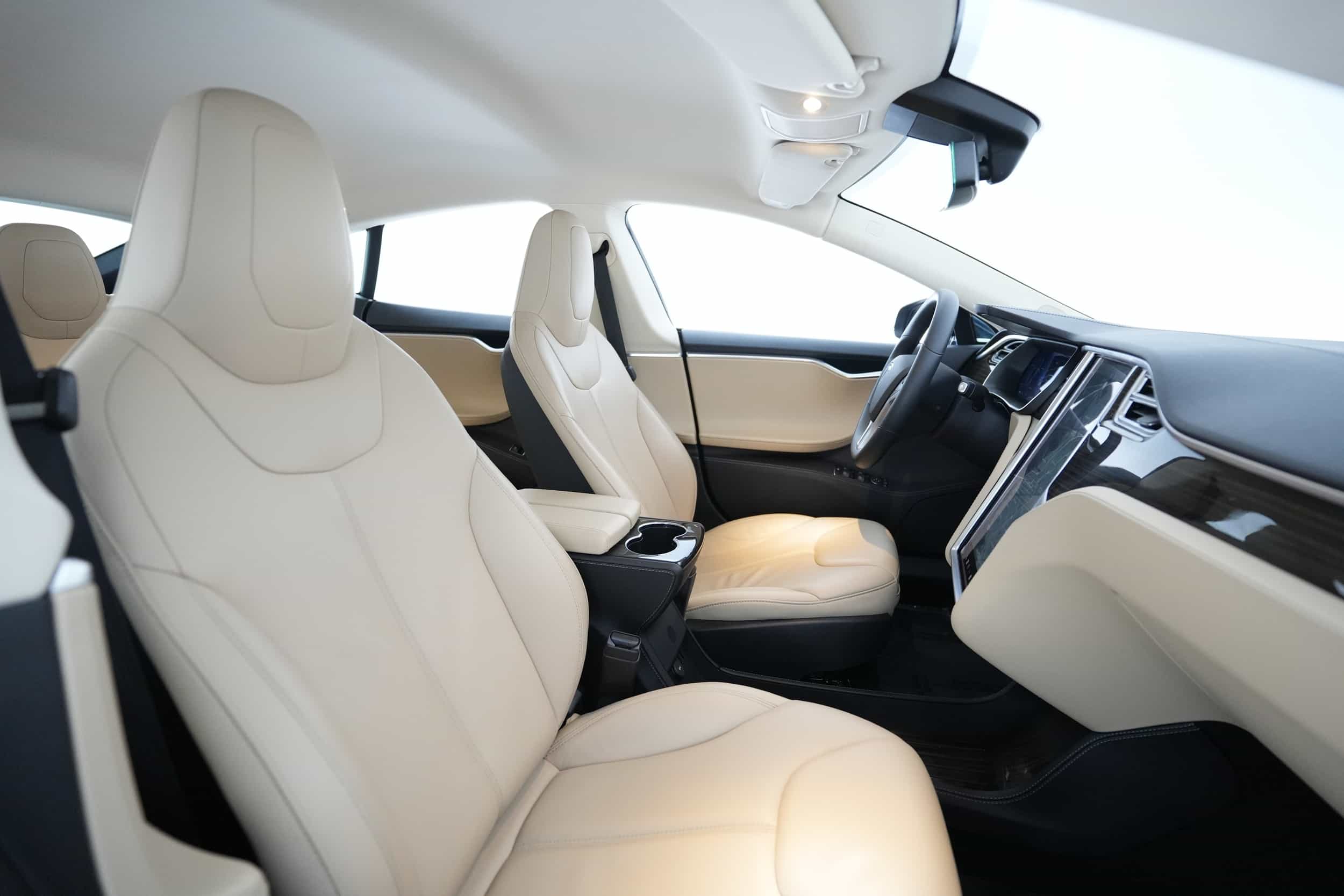 EverCar's Co. vehicle image for Tesla Model S -  85D on EverCars Co.