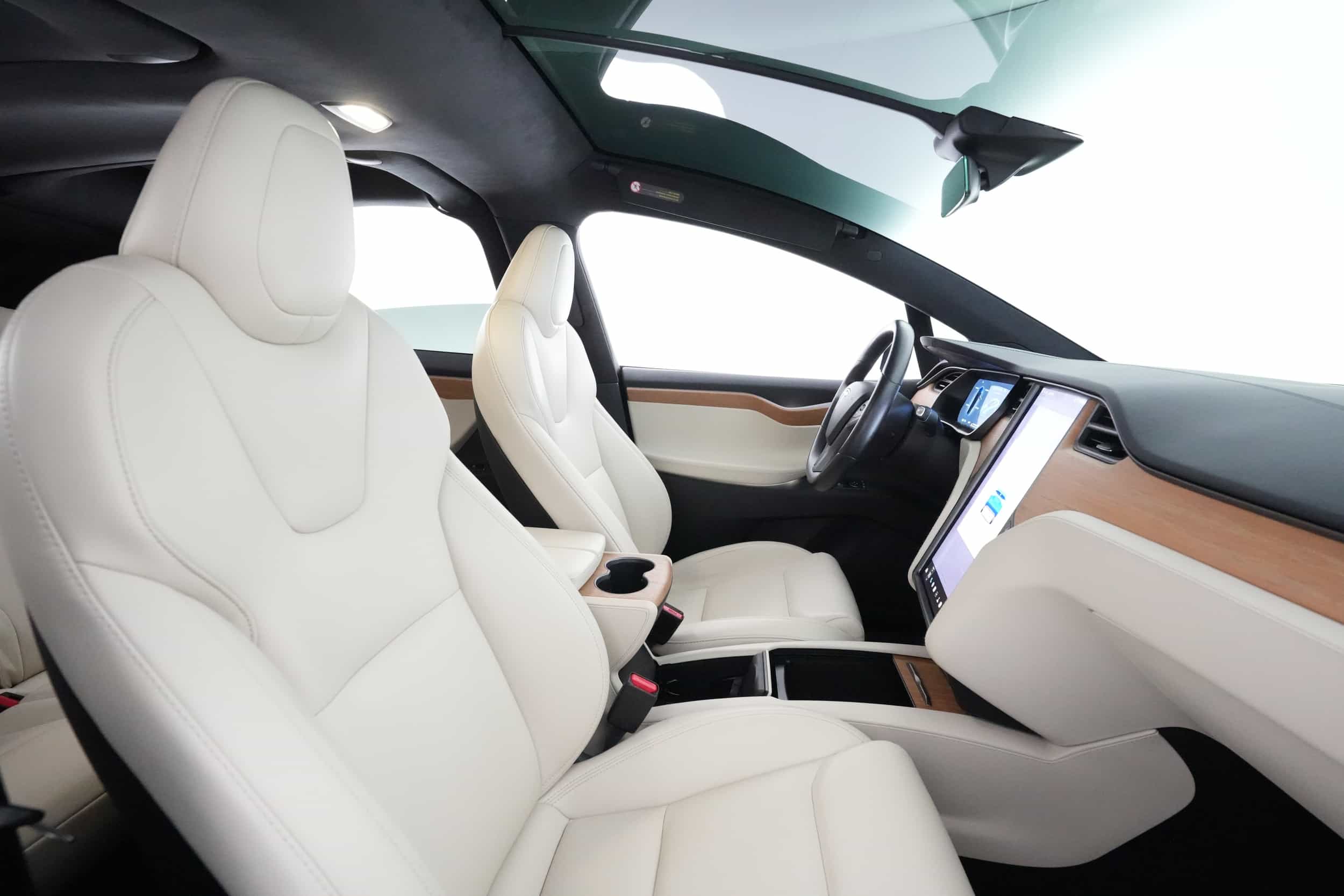 EverCar's Co. vehicle image for Tesla Model X -  Long Range Plus on EverCars Co.
