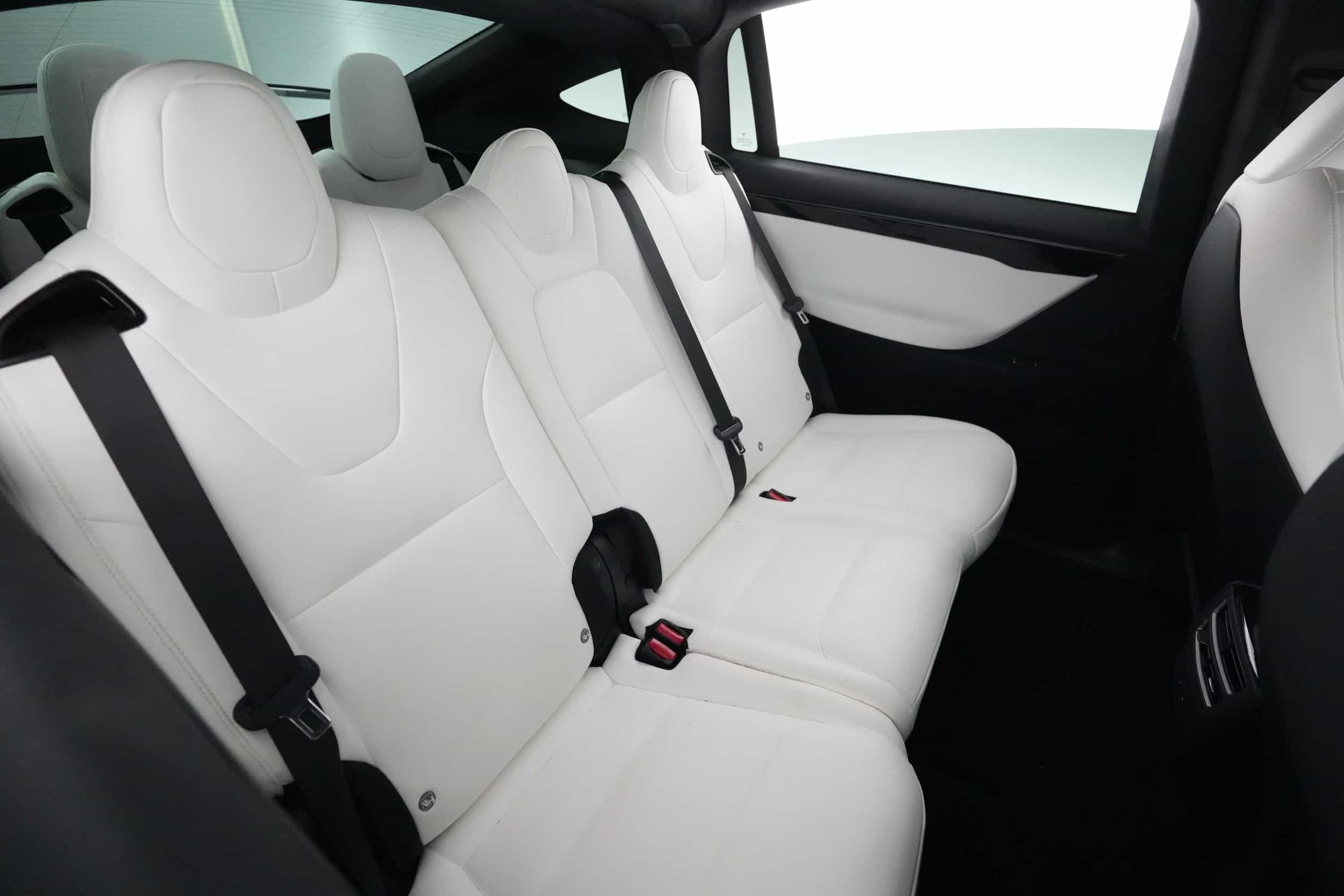 EverCar's Co. vehicle image for Tesla Model X -  Long Range on EverCars Co.