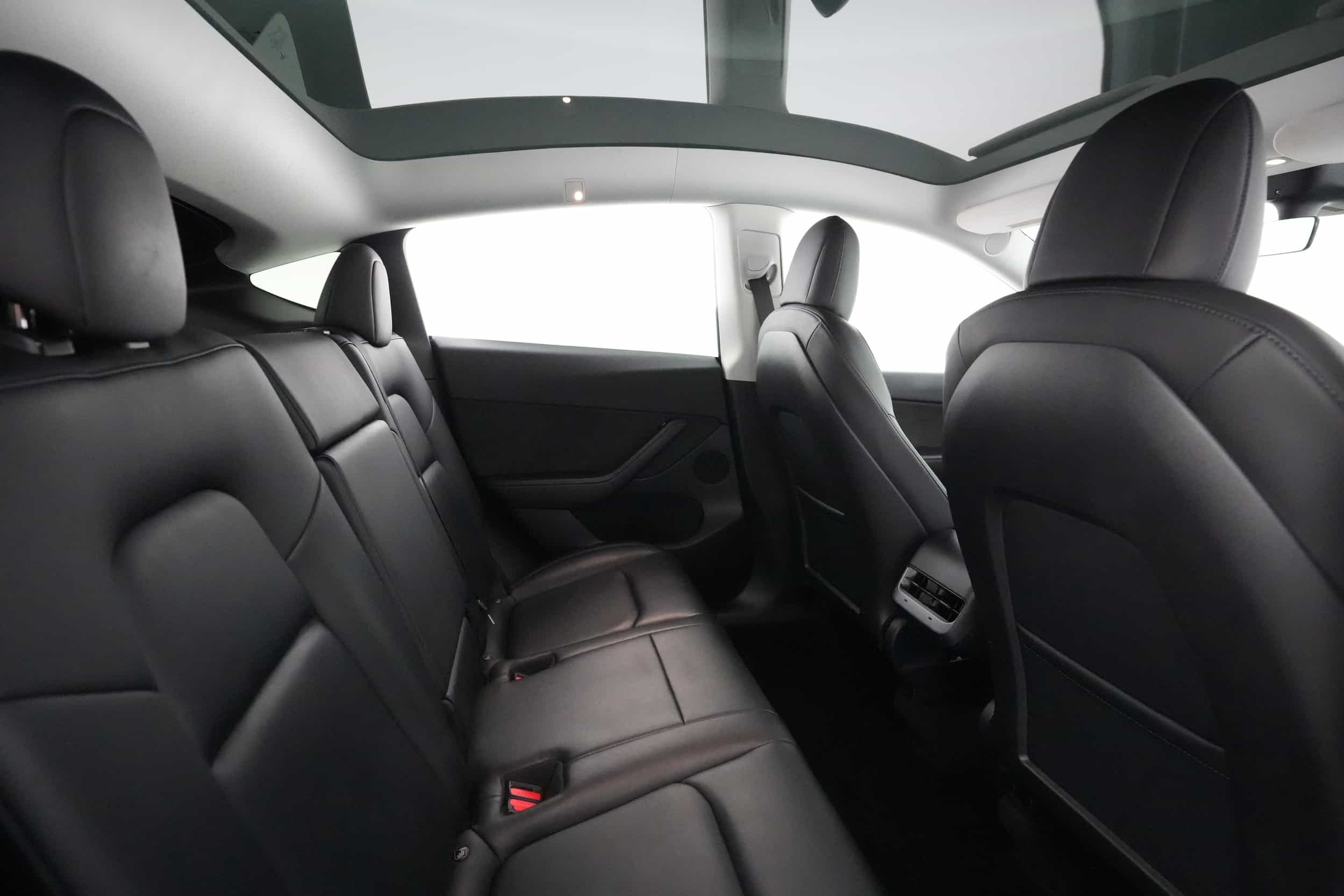 EverCar's Co. vehicle image for Tesla Model Y - 2022 Long Range on EverCars Co.
