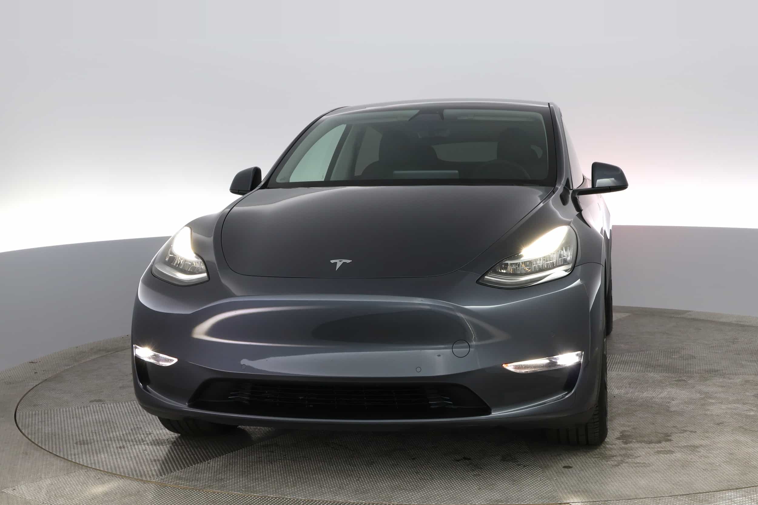 EverCar's Co. vehicle image for Tesla Model Y - 2022 Long Range on EverCars Co.