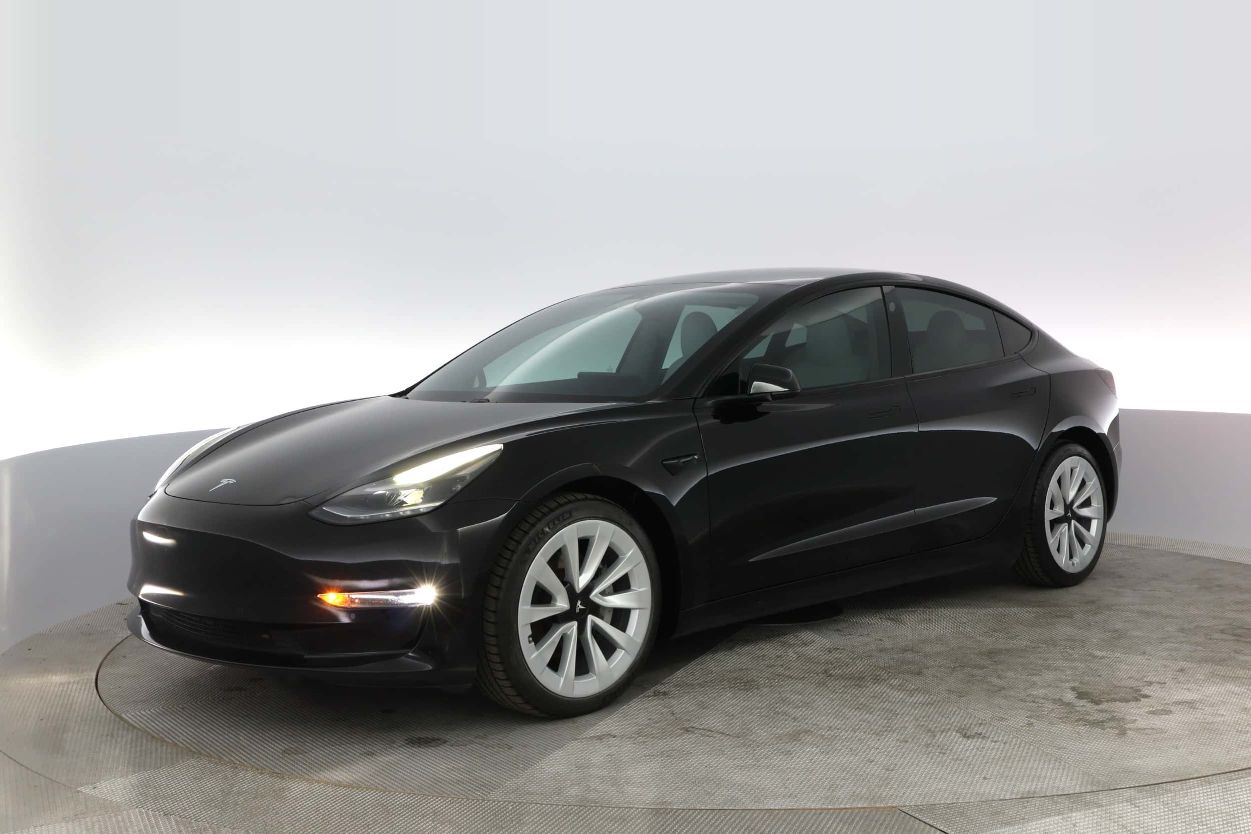 EverCar's Co. vehicle image for Tesla Model 3 -  Long Range on EverCars Co.