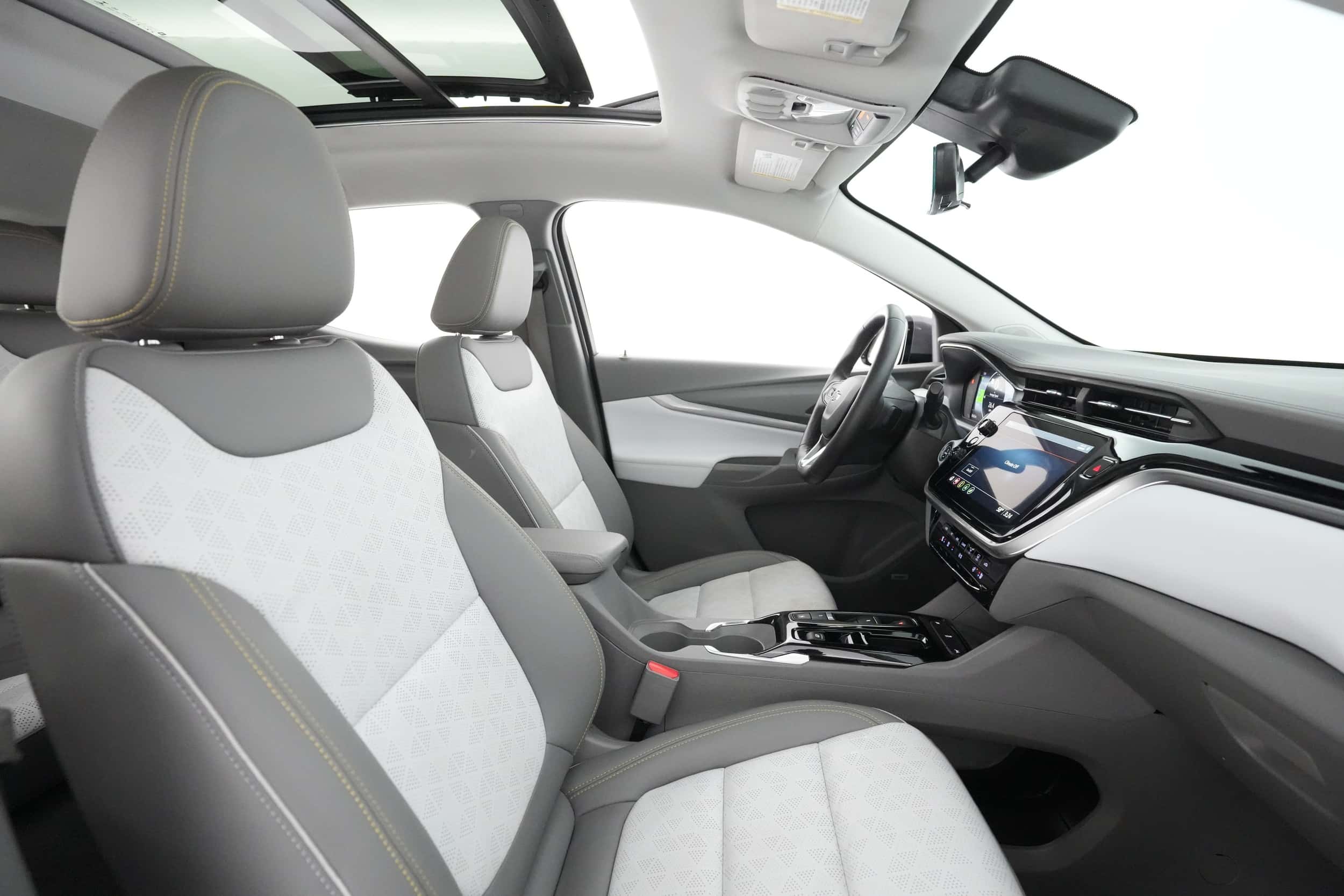 EverCar's Co. vehicle image for Chevrolet Bolt EUV -  Premier on EverCars Co.