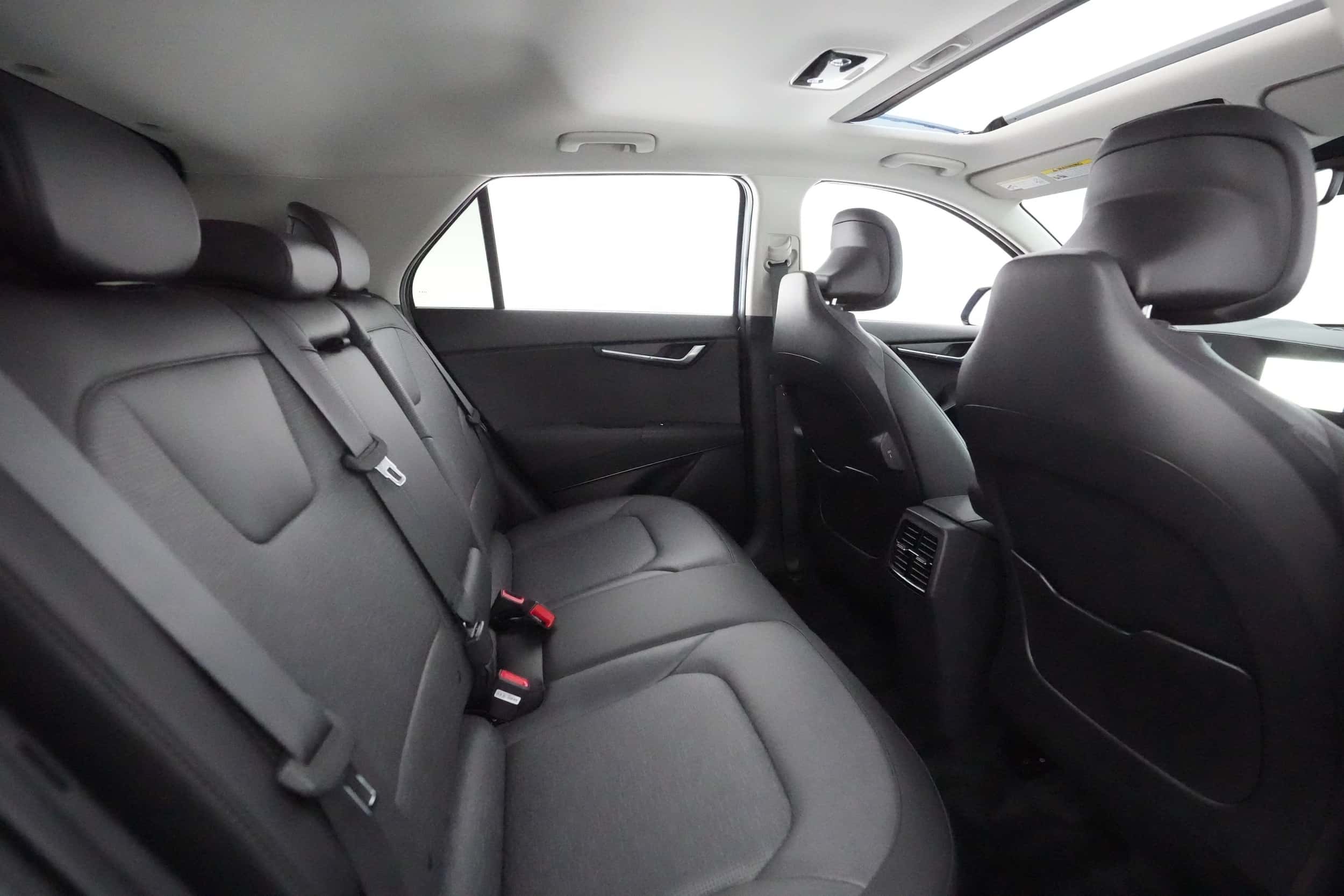 EverCar's Co. vehicle image for Kia Niro EV -  Wave on EverCars Co.