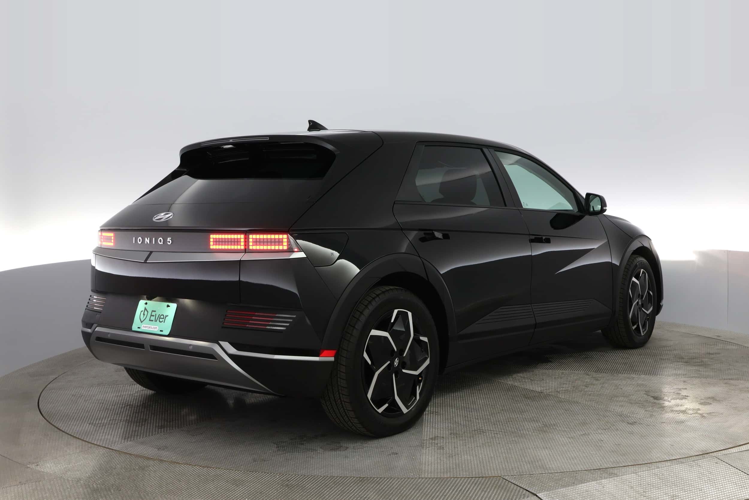 EverCar's Co. vehicle image for Hyundai IONIQ 5 -  SEL on EverCars Co.