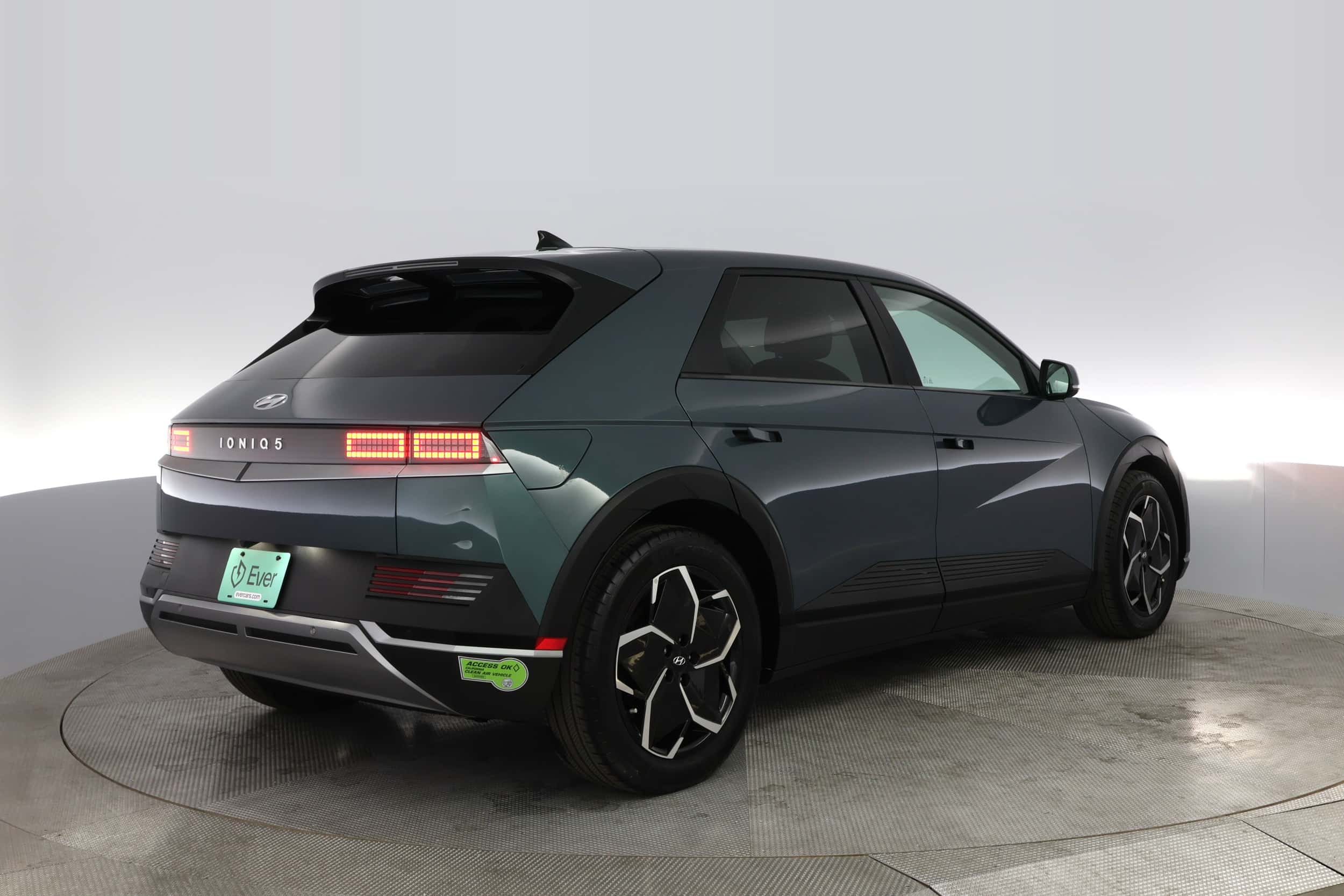 EverCar's Co. vehicle image for Hyundai IONIQ 5 -  SEL on EverCars Co.