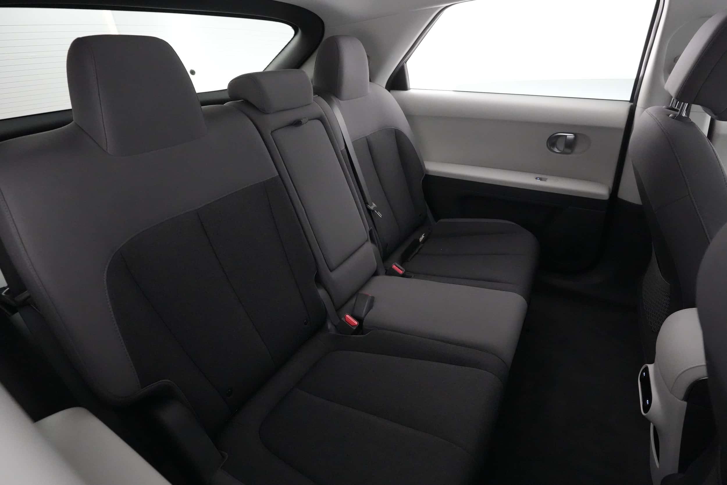 EverCar's Co. vehicle image for Hyundai IONIQ 5 -  SE on EverCars Co.