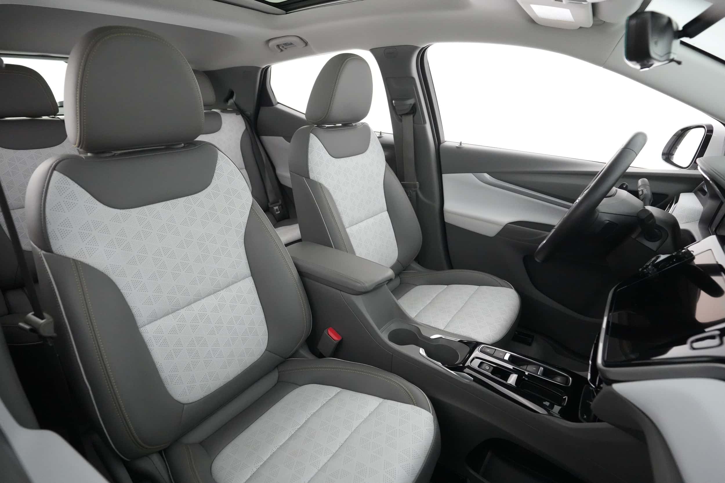 EverCar's Co. vehicle image for Chevrolet Bolt EUV -  Premier on EverCars Co.