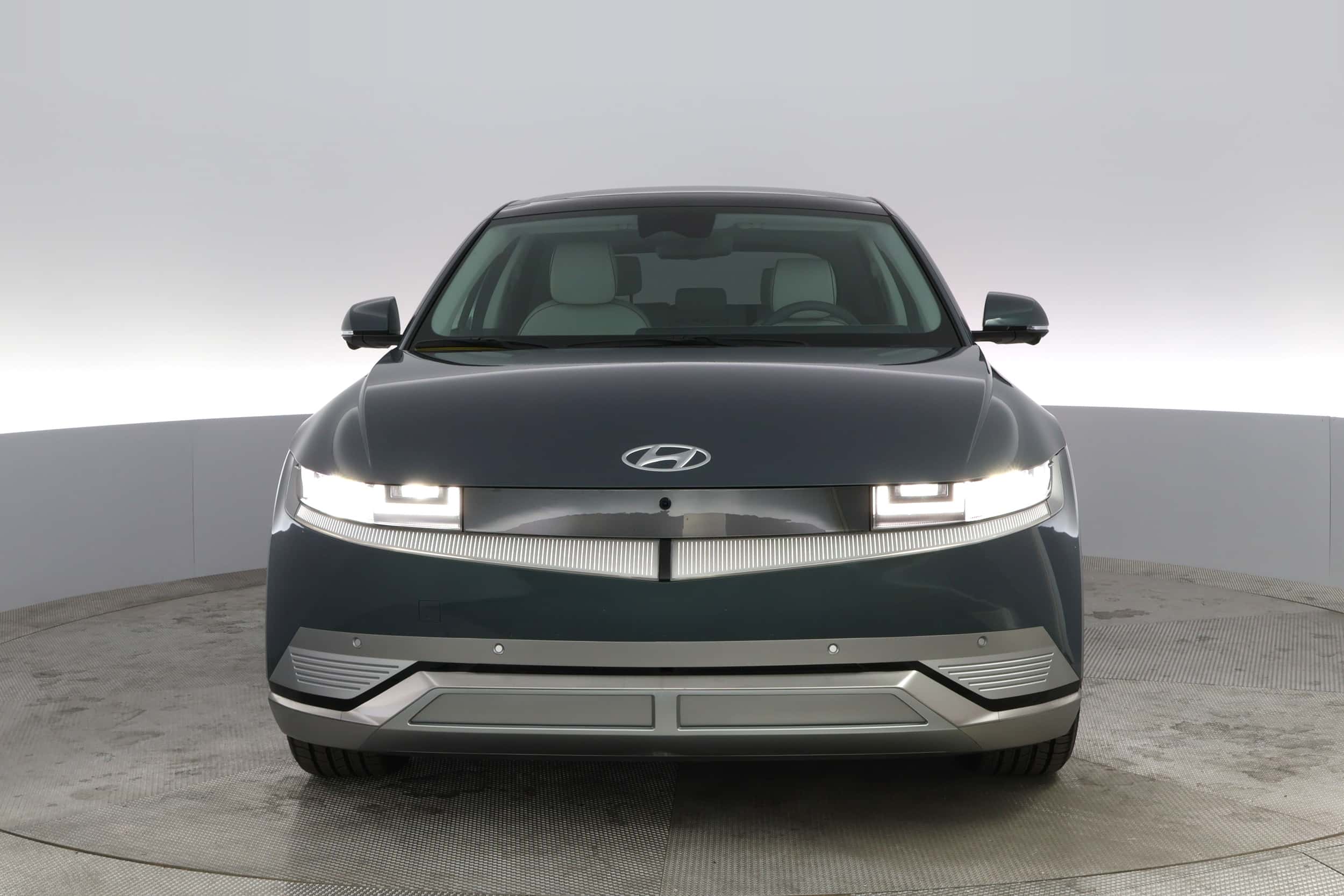 EverCar's Co. vehicle image for Hyundai IONIQ 5 -  Limited on EverCars Co.