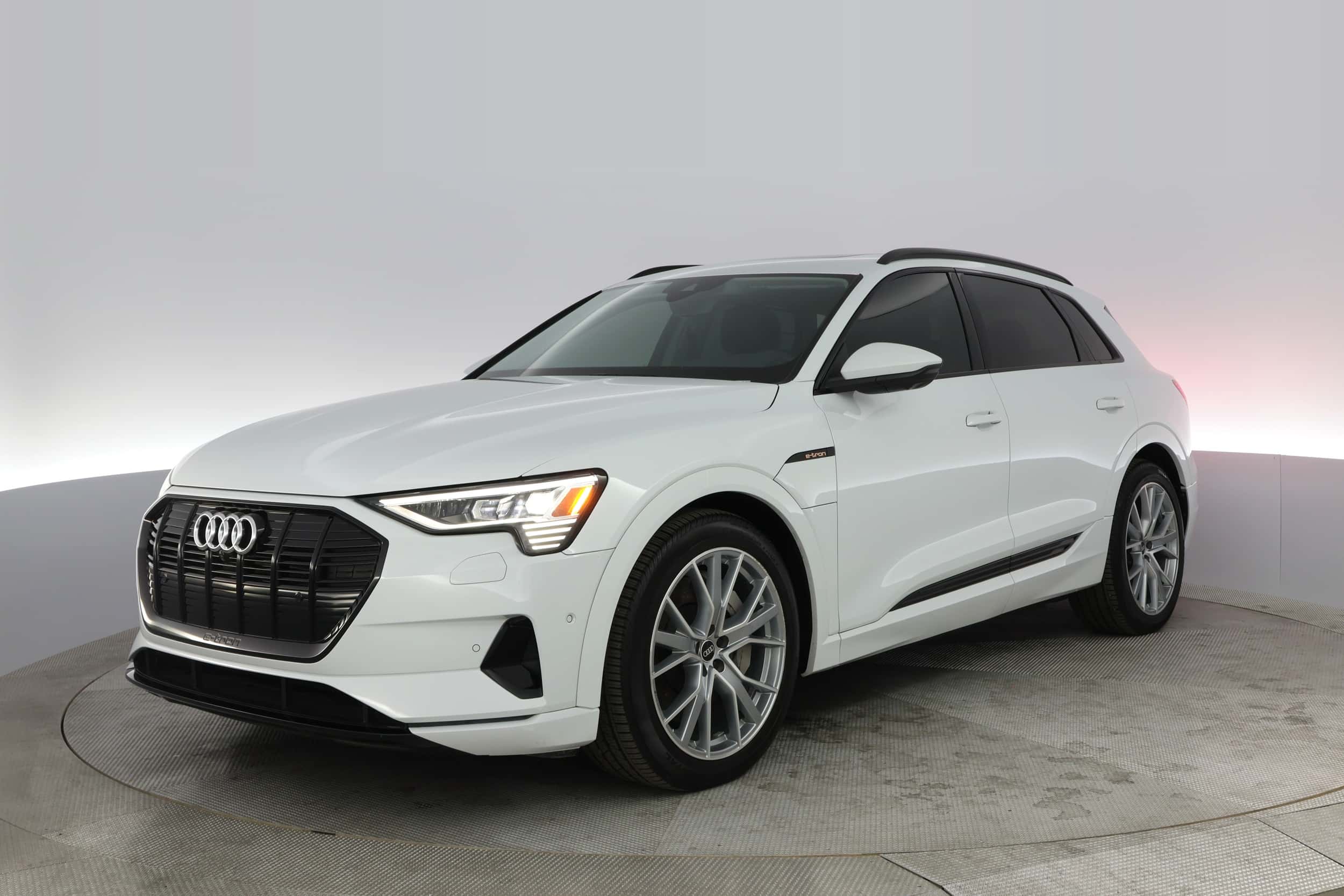 EverCar's Co. vehicle image for Audi e-tron -  Prestige on EverCars Co.