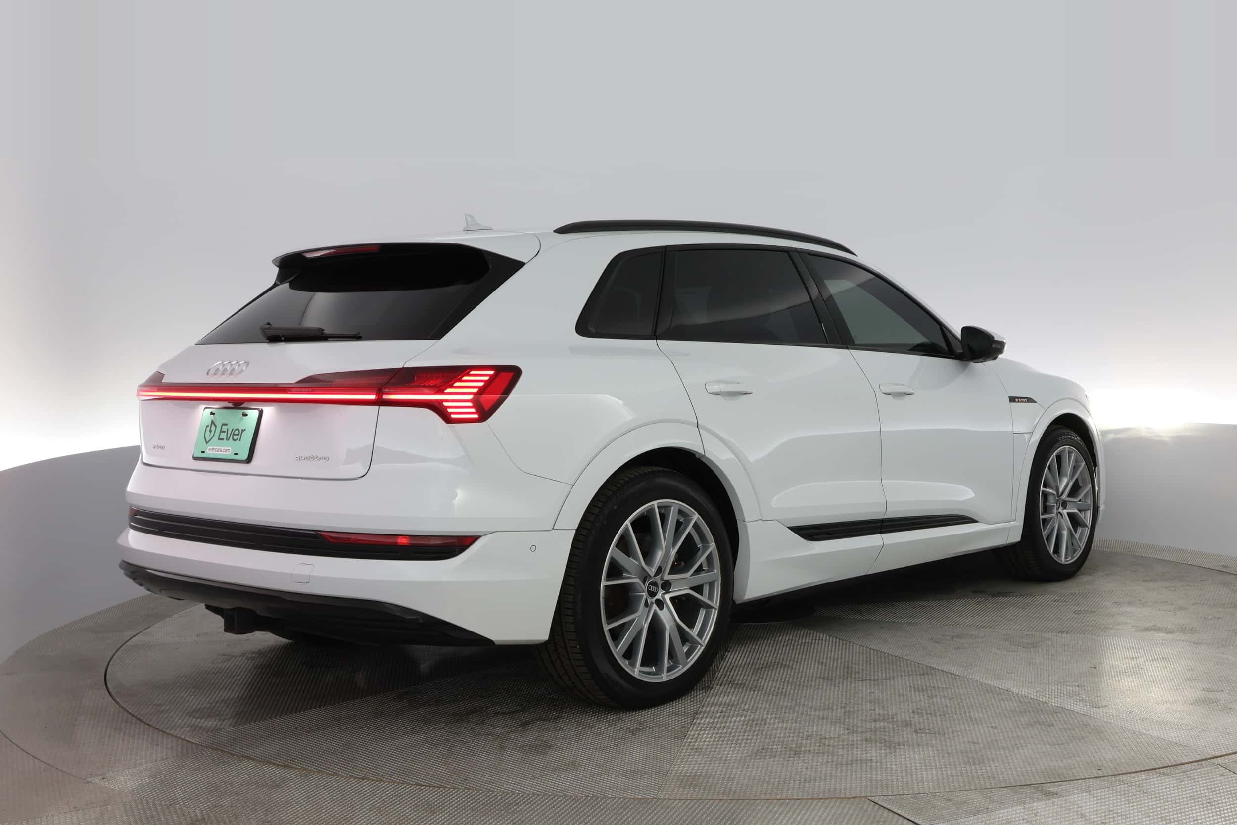 EverCar's Co. vehicle image for Audi e-tron -  Prestige on EverCars Co.