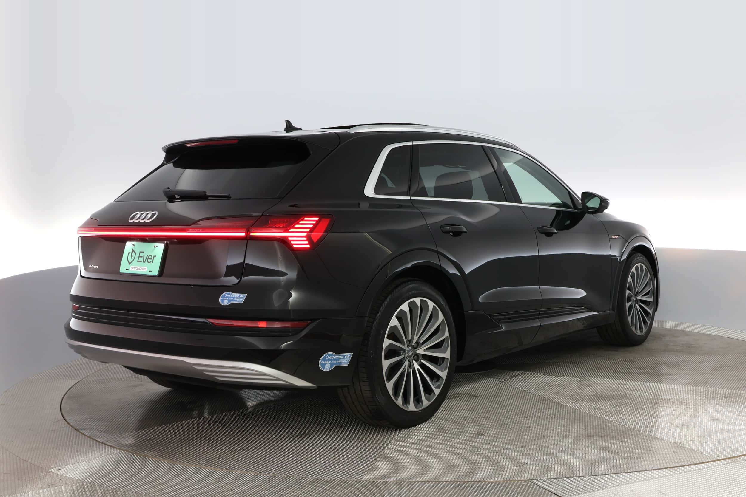 EverCar's Co. vehicle image for Audi e-tron -  Prestige on EverCars Co.