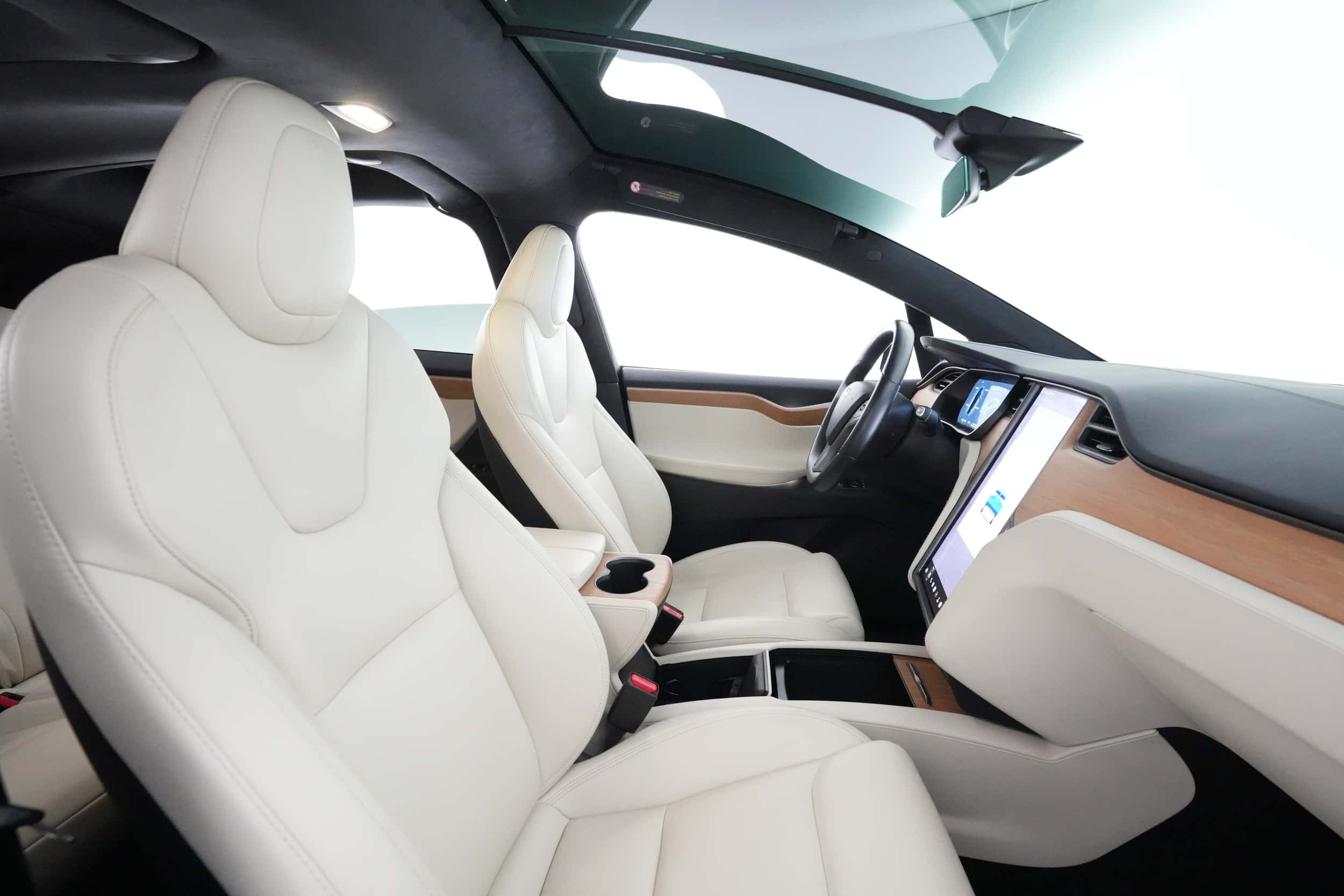 EverCar's Co. vehicle image for Tesla Model X -  Long Range Plus on EverCars Co.