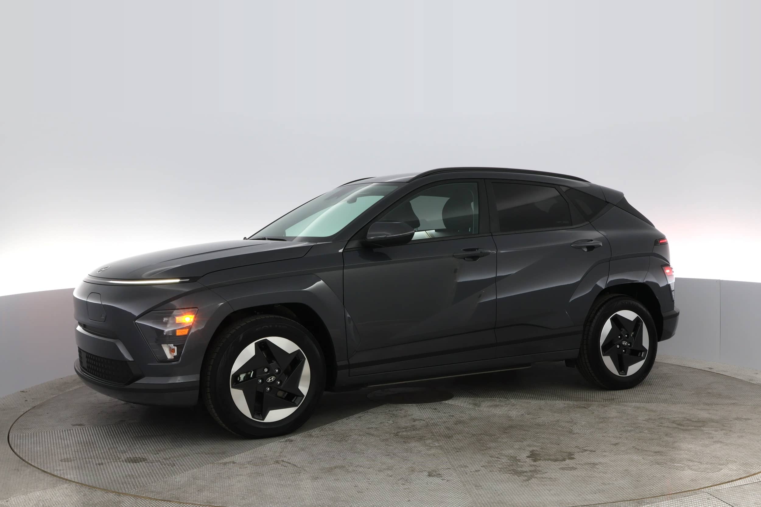 EverCars Co. vehicle image 11 for Hyundai Kona -  SEL on EverCars Co.