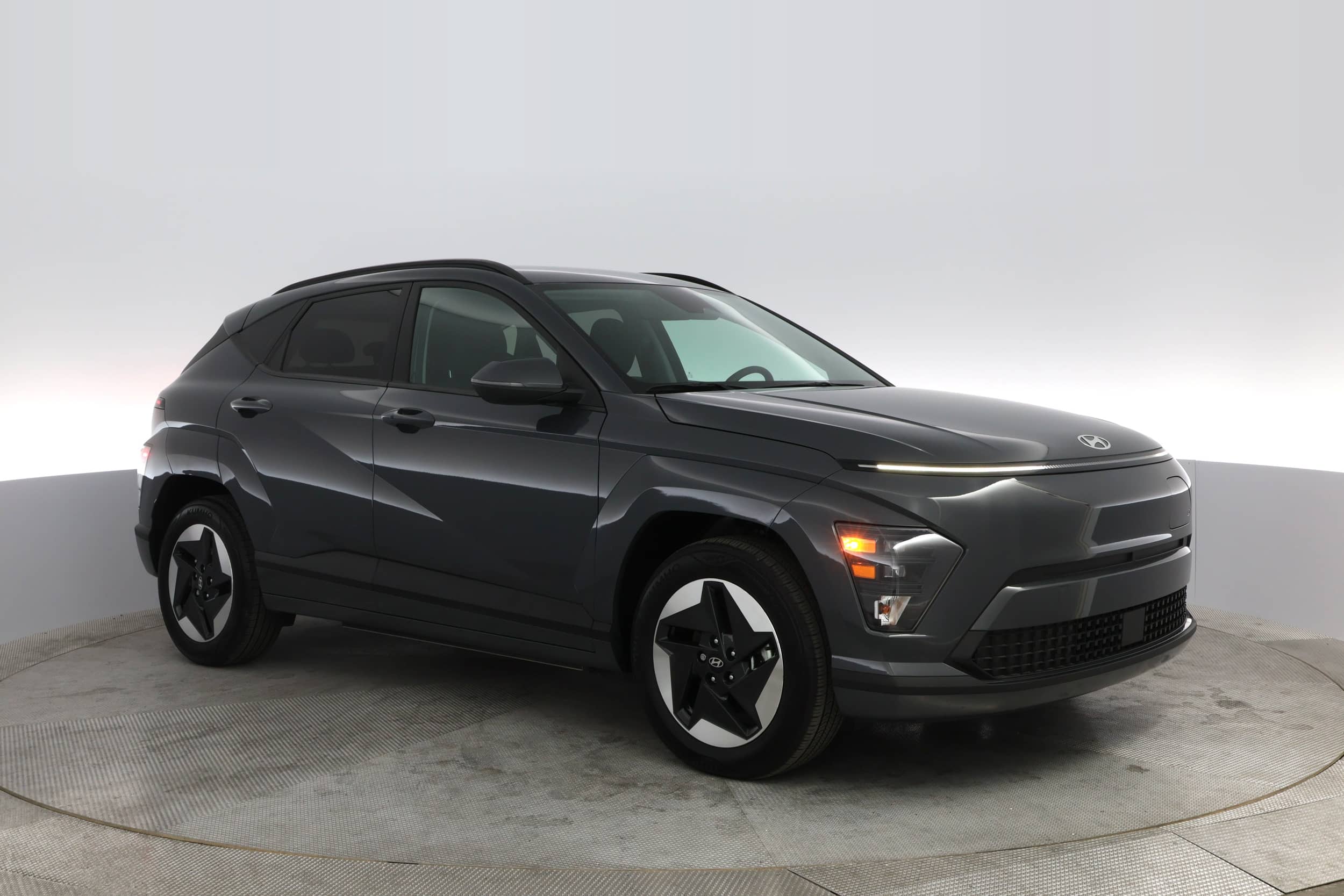 EverCars Co. vehicle image 10 for Hyundai Kona -  SEL on EverCars Co.