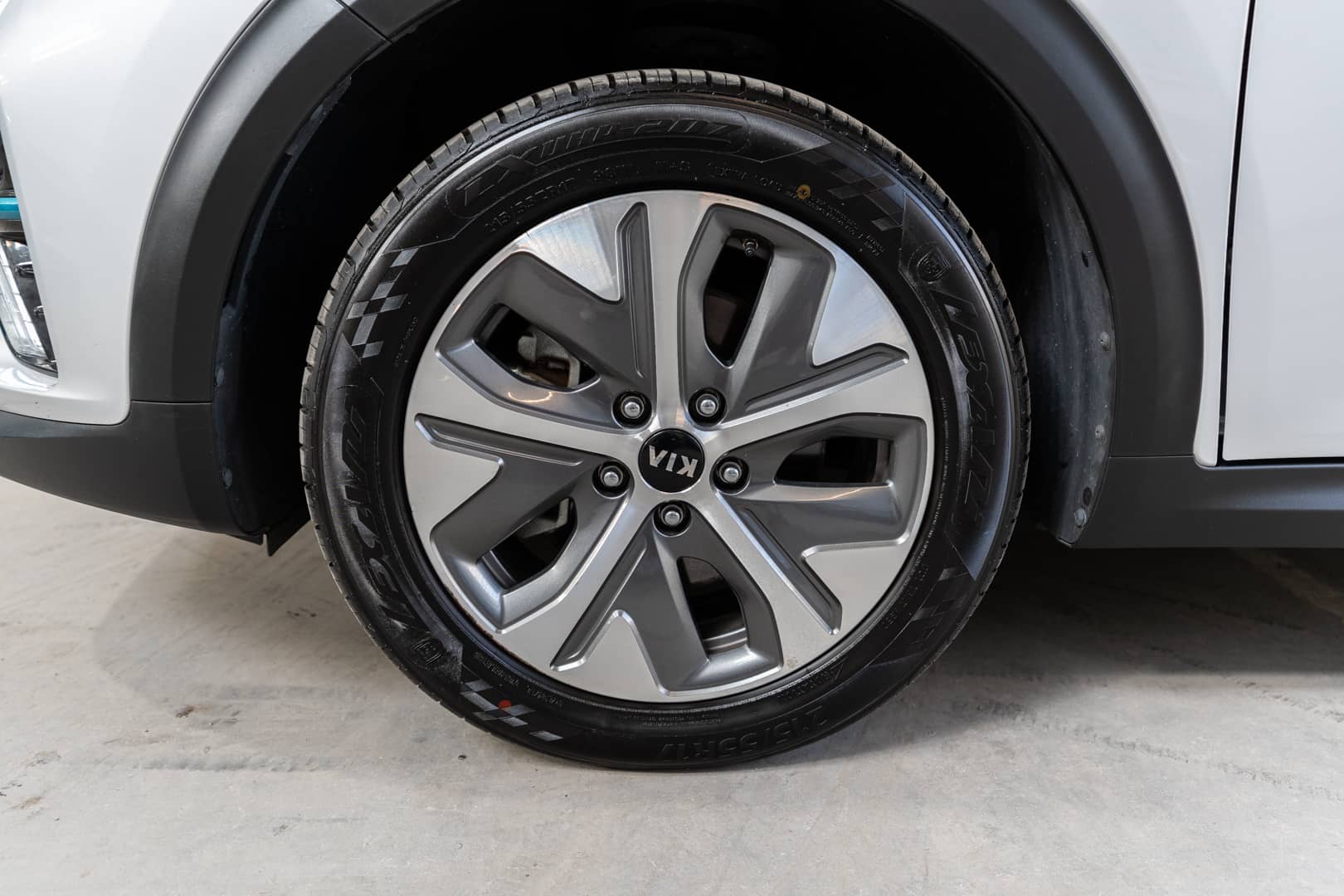EverCars Co. vehicle image 10 for Kia Niro EV -  EX on EverCars Co.