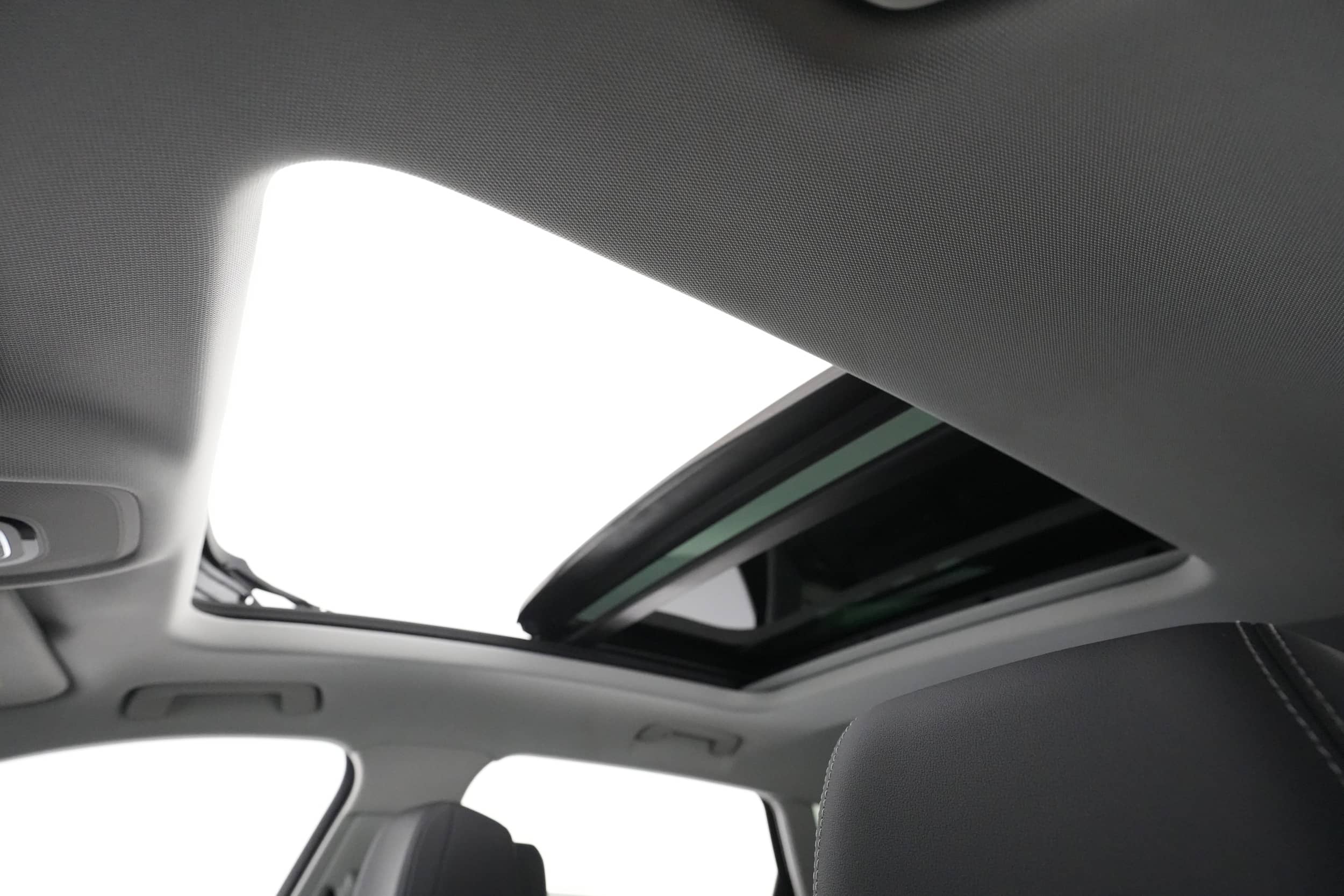 EverCars Co. vehicle image 19 for Audi e-tron -  Premium Plus on EverCars Co.