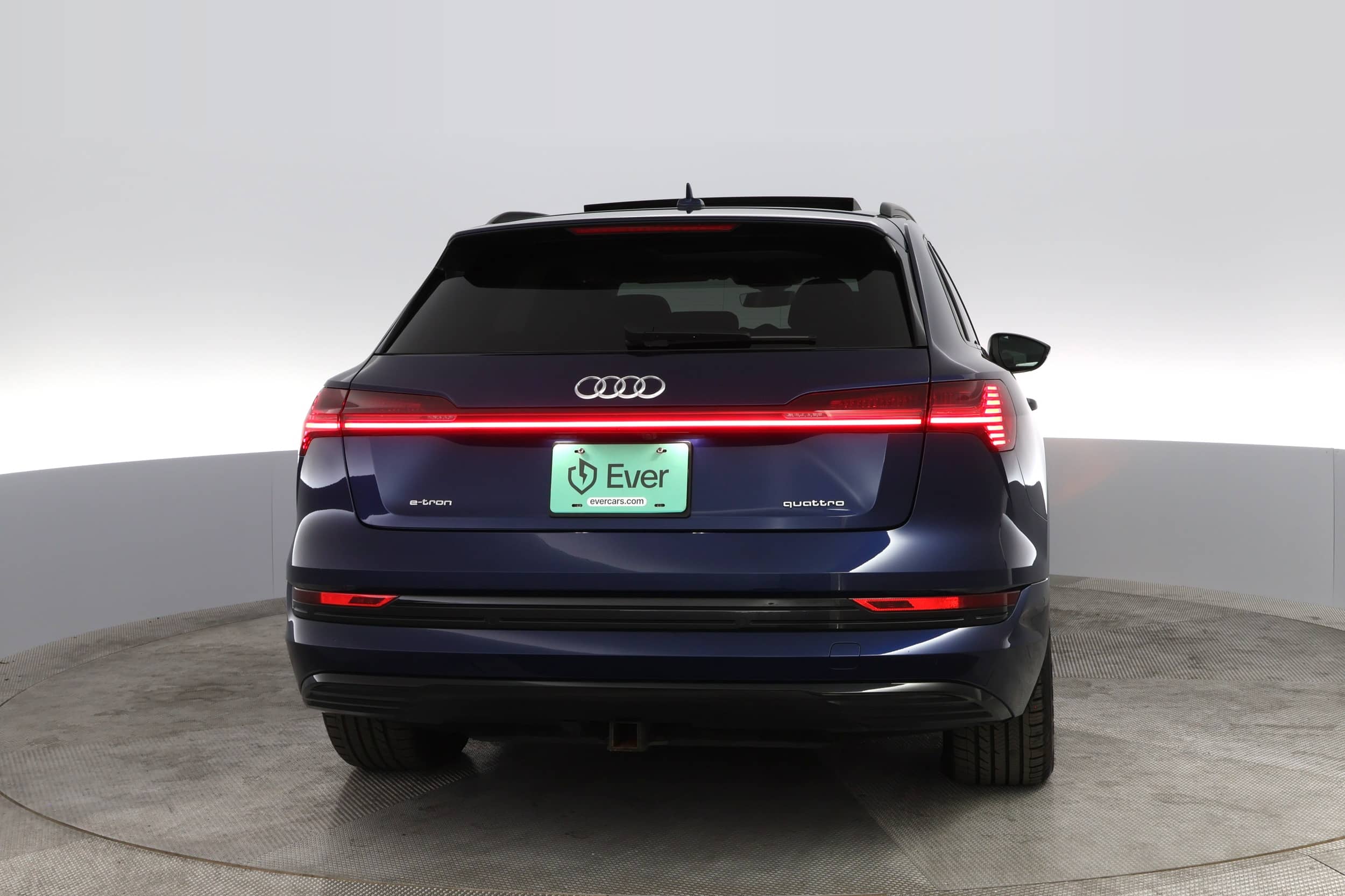 EverCars Co. vehicle image 11 for Audi e-tron -  Premium Plus on EverCars Co.