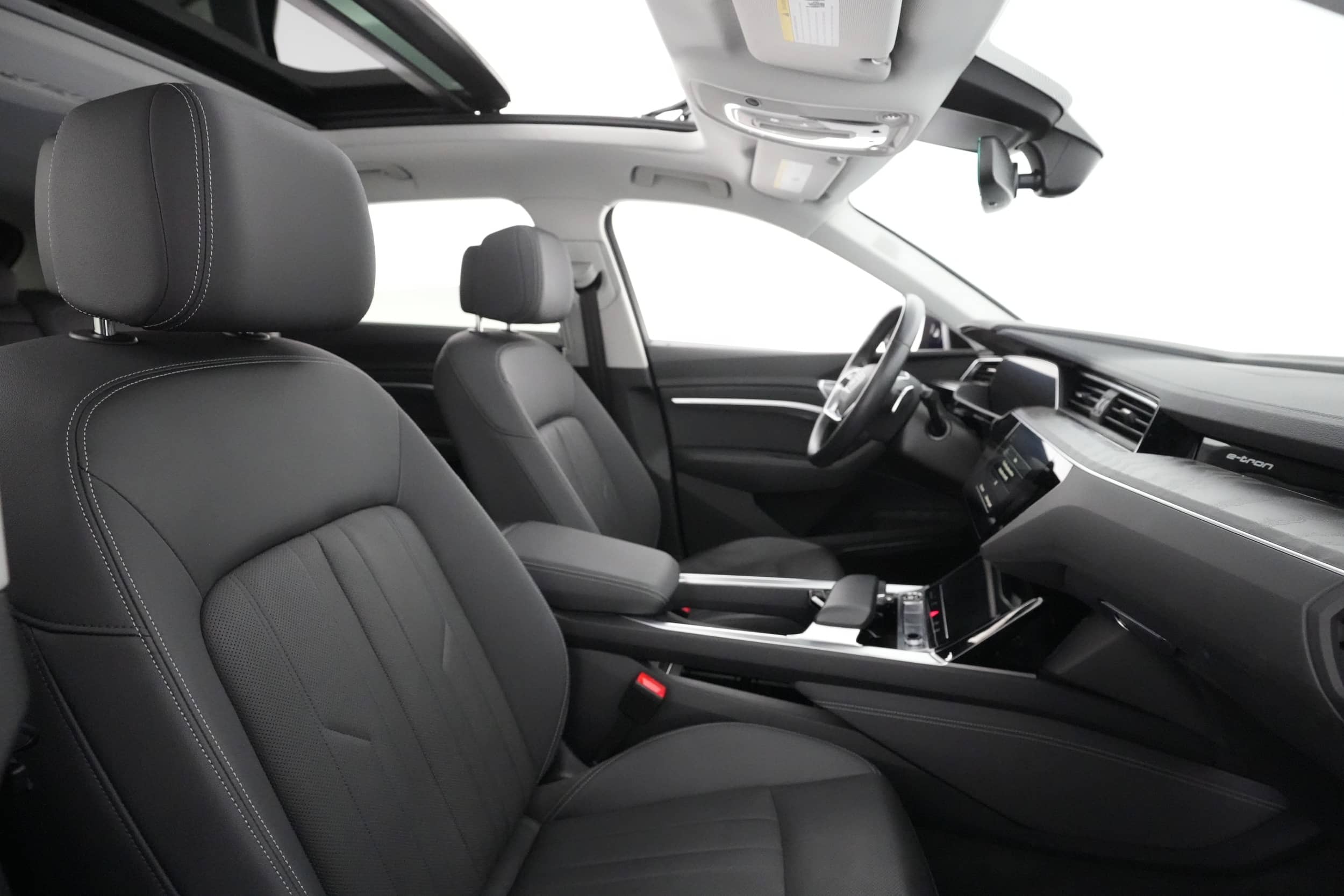 EverCars Co. vehicle image 20 for Audi e-tron -  Premium Plus on EverCars Co.