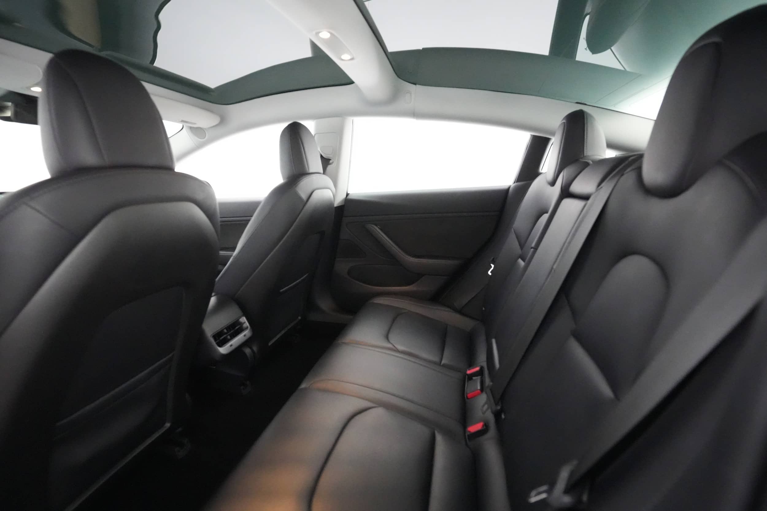 EverCars Co. vehicle image 16 for Tesla Model 3 -  Long Range on EverCars Co.